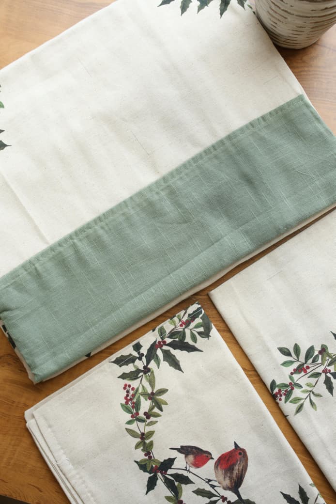 Bedsheets - Queen daily use border bedsheets