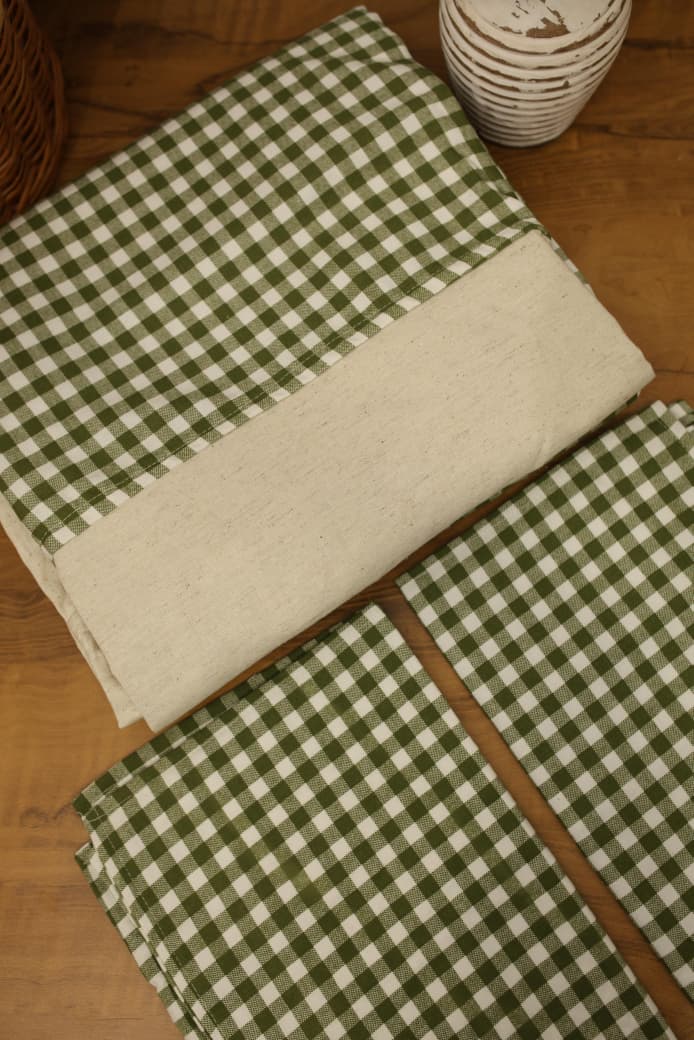 Bedsheets - King daily use border bedsheets
