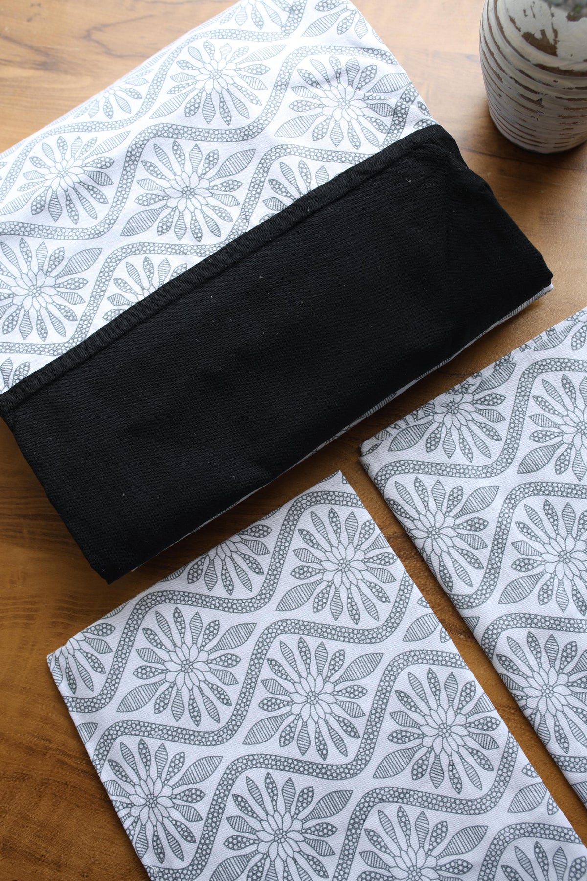 Bedsheets - King daily use border bedsheets