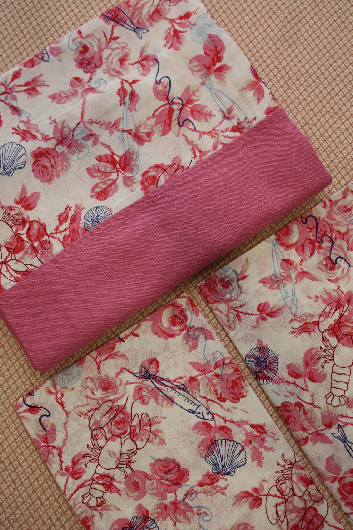 Bedsheets - Queen daily use border bedsheets