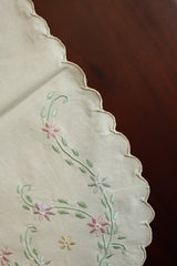 Table runners-Cut work