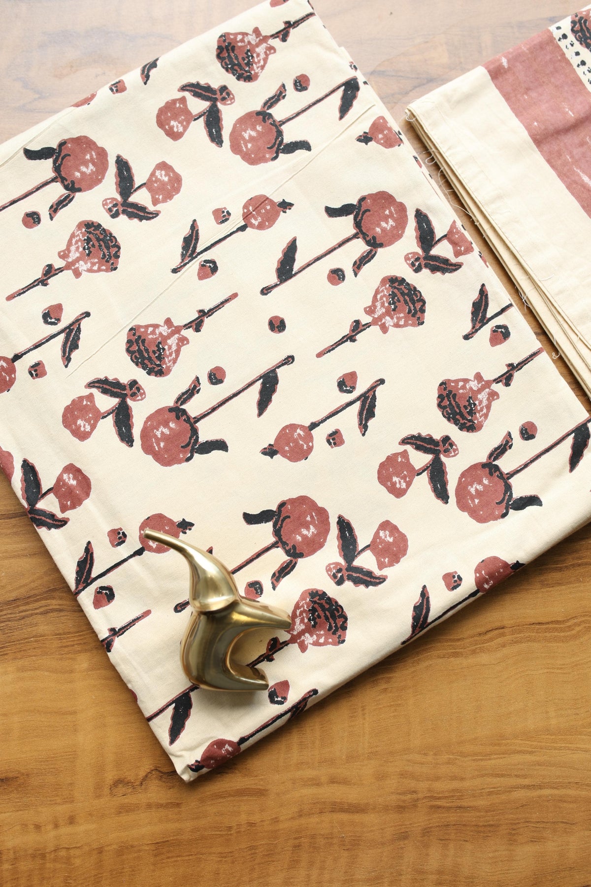 Noor Bedsheet king size