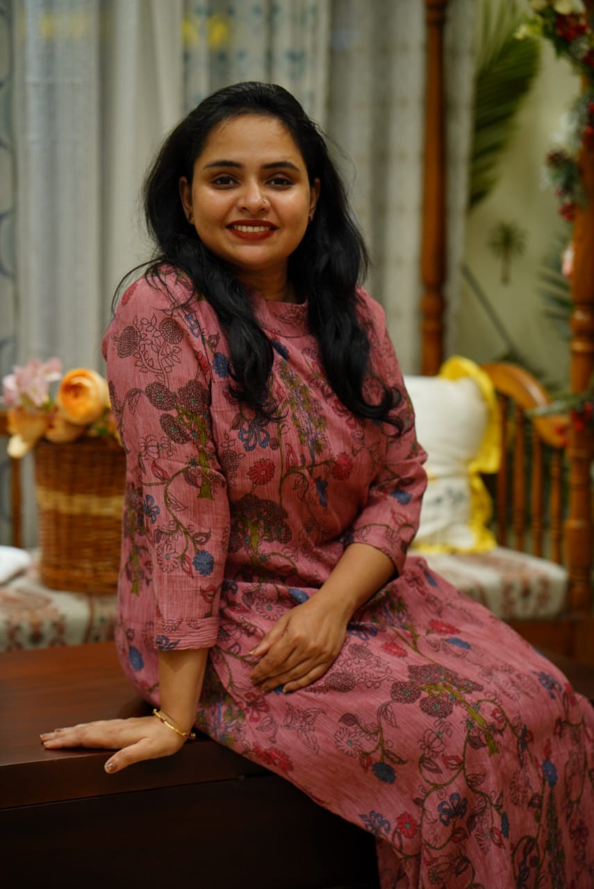 Sale : Elegent floral printed Kurti