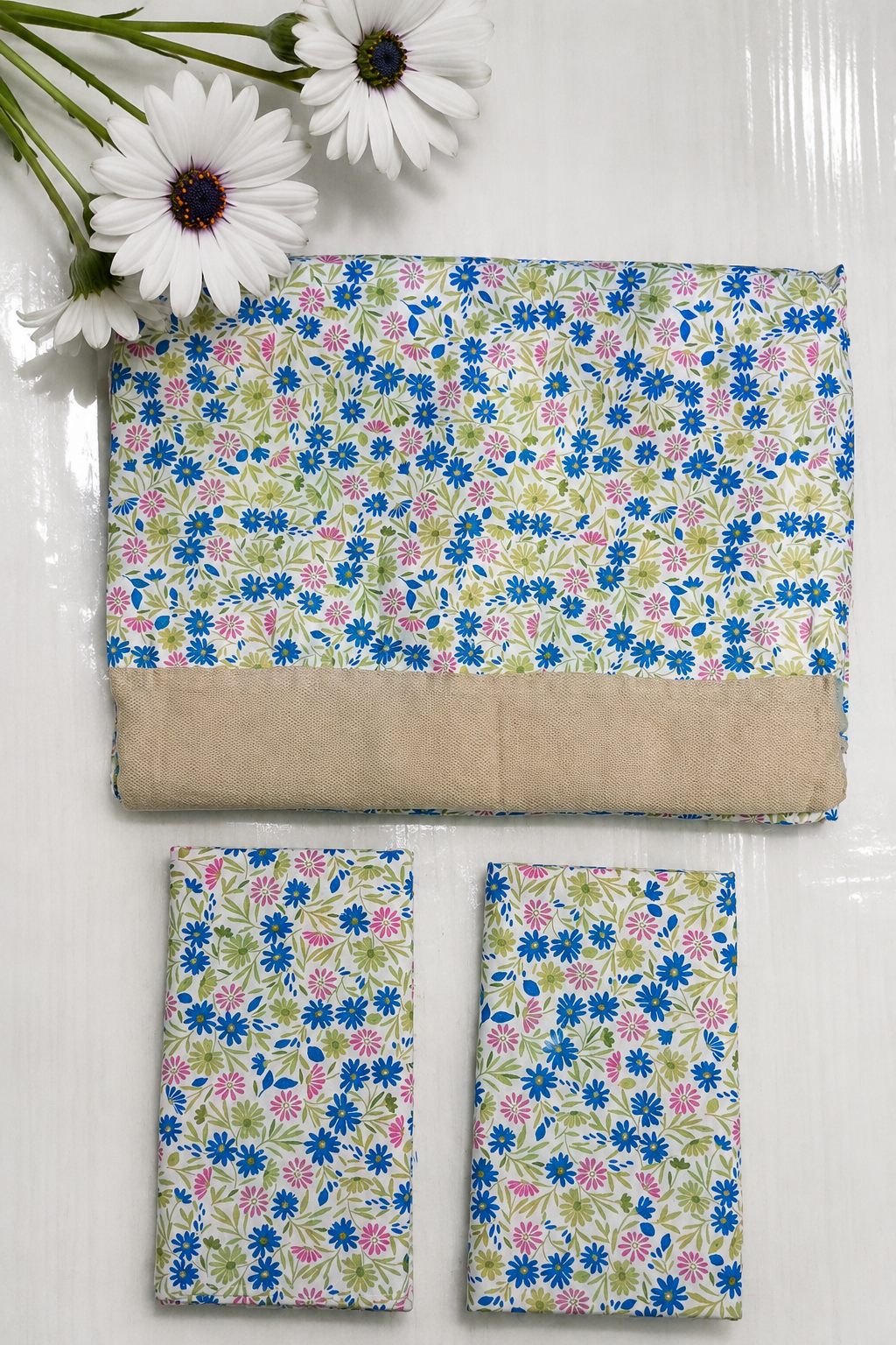 Bedsheets-Queen daily use border bedsheets
