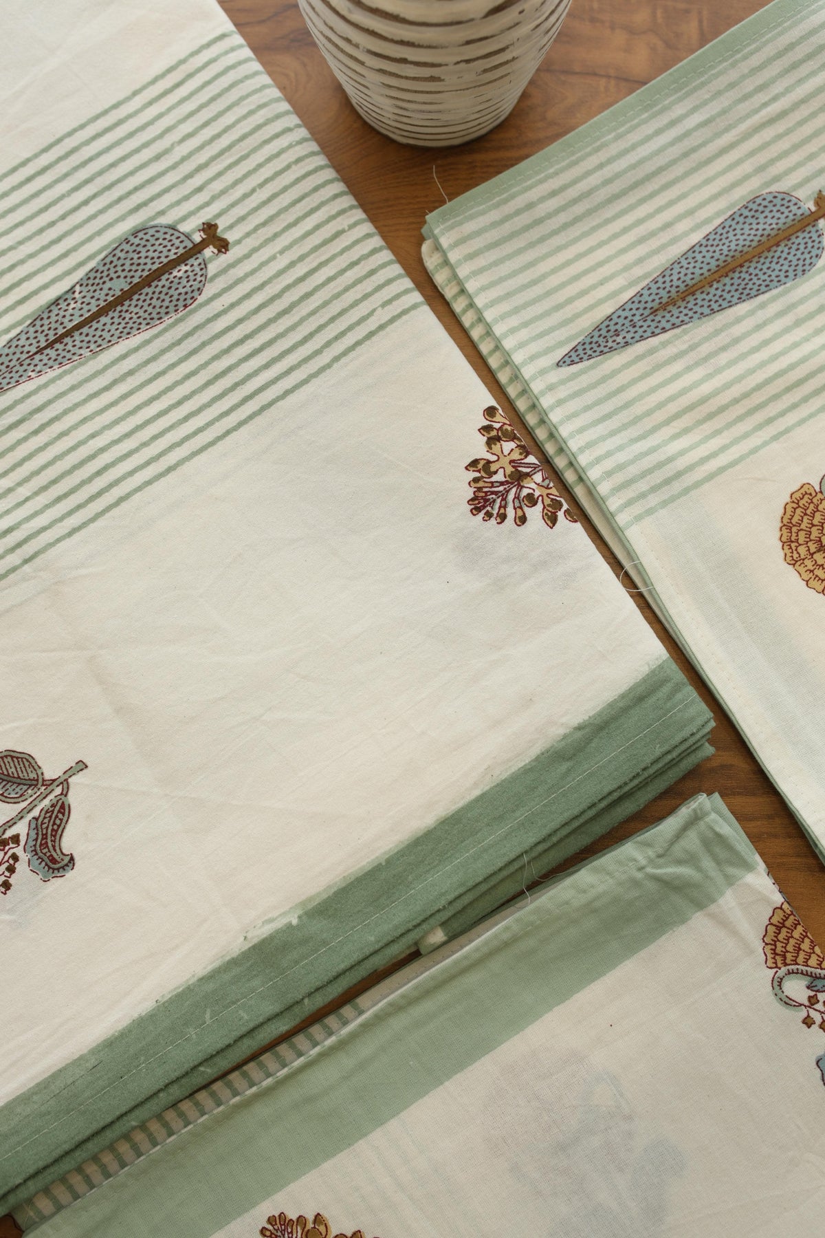 Bedsheets - Handblock queen rajwada print bedsheets