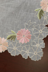 Teapoy Runner - Silky runner / table centre