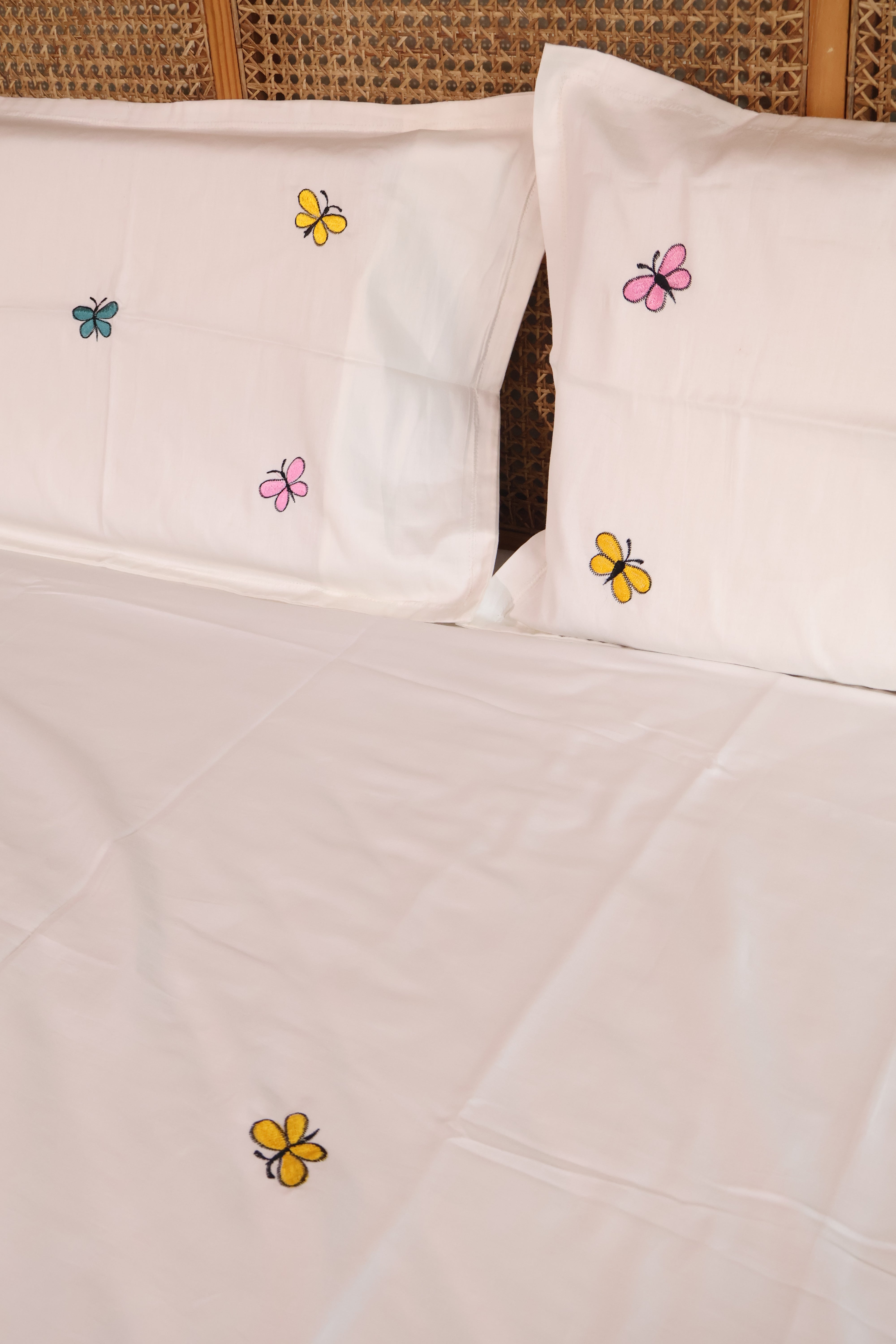 Bedsheets - King Premium Machine embroidery bedsheets MEK