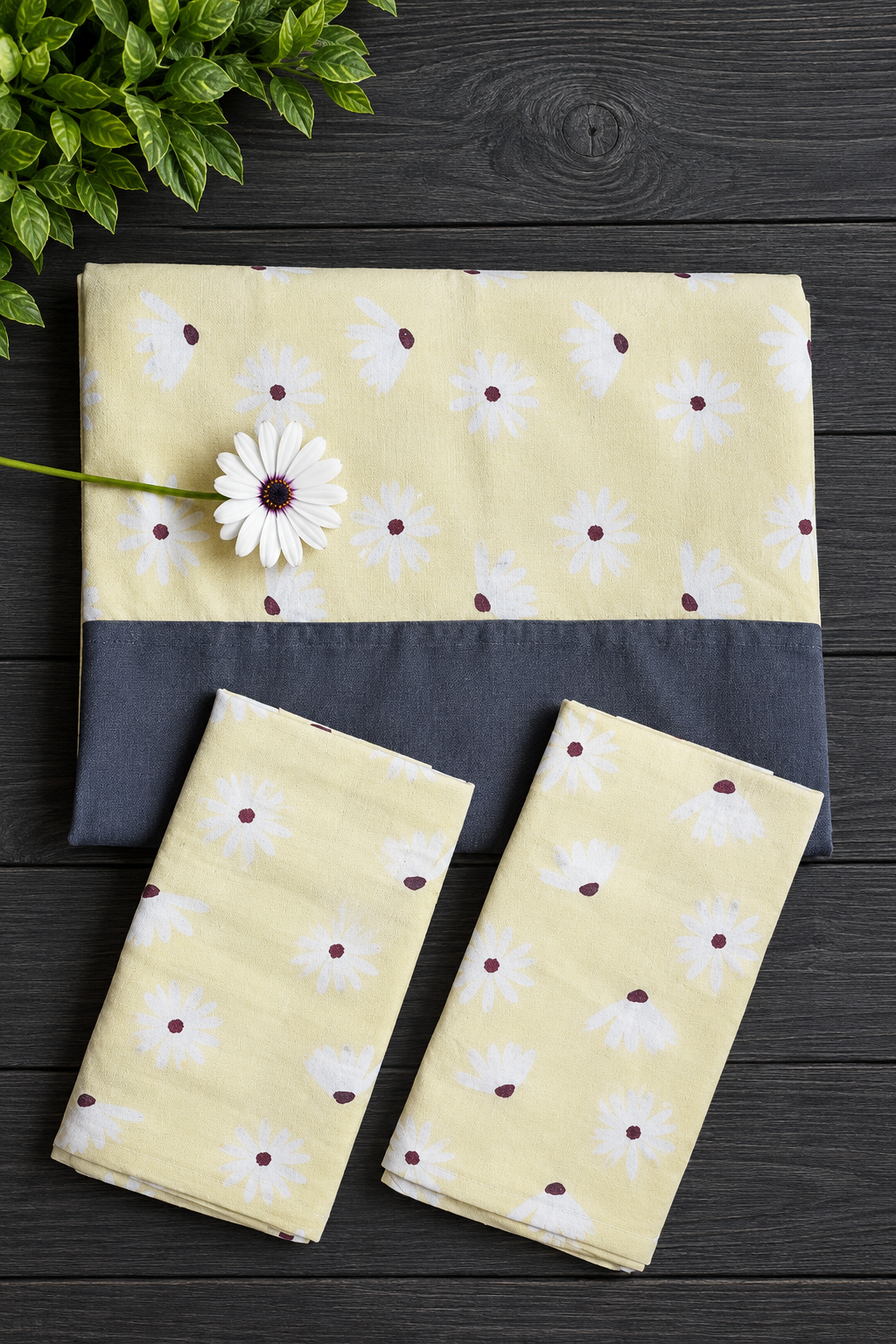 Bedsheets - King daily use border bedsheets