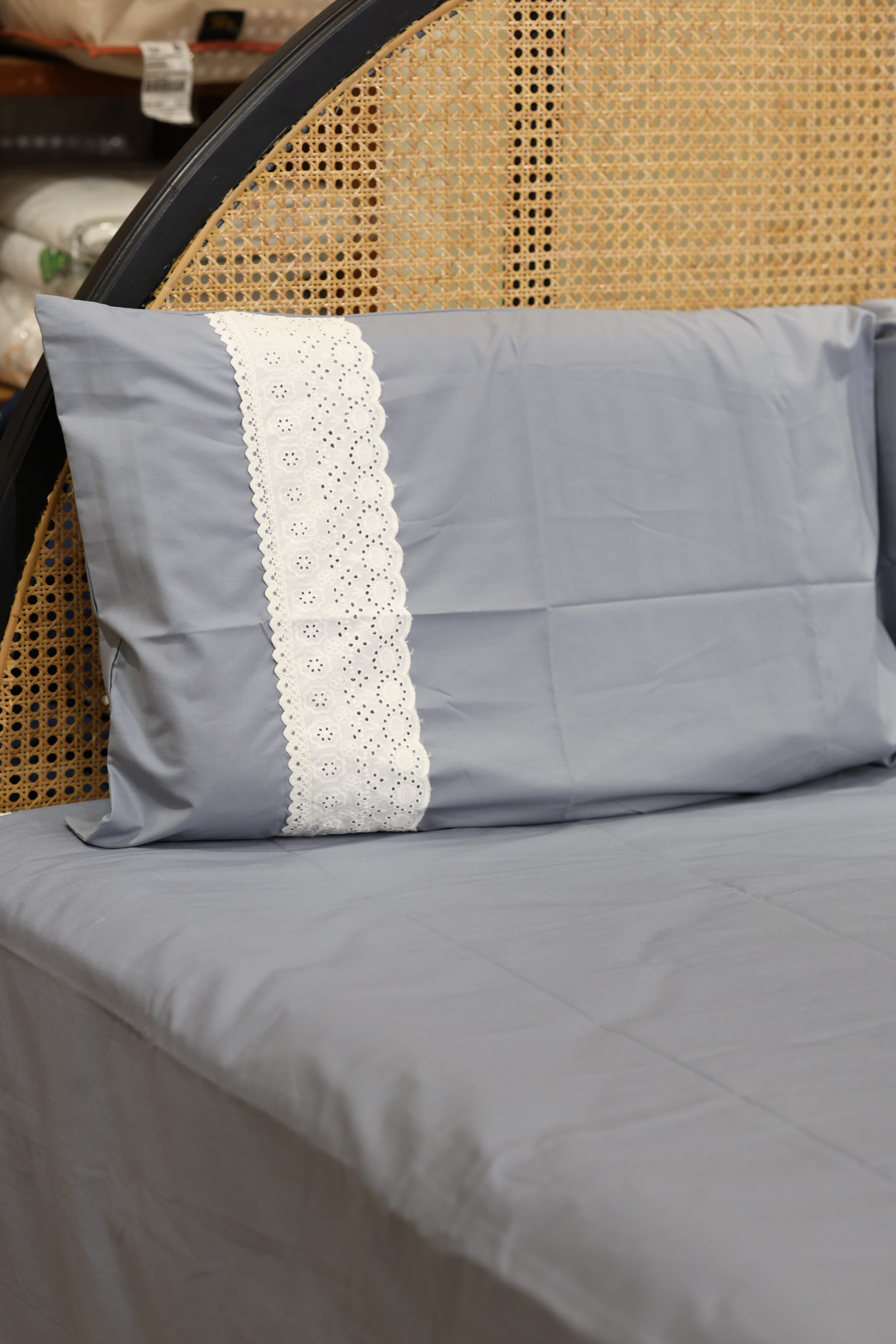 Premium Soft Cotton Lace Bedsheet Set – King Size