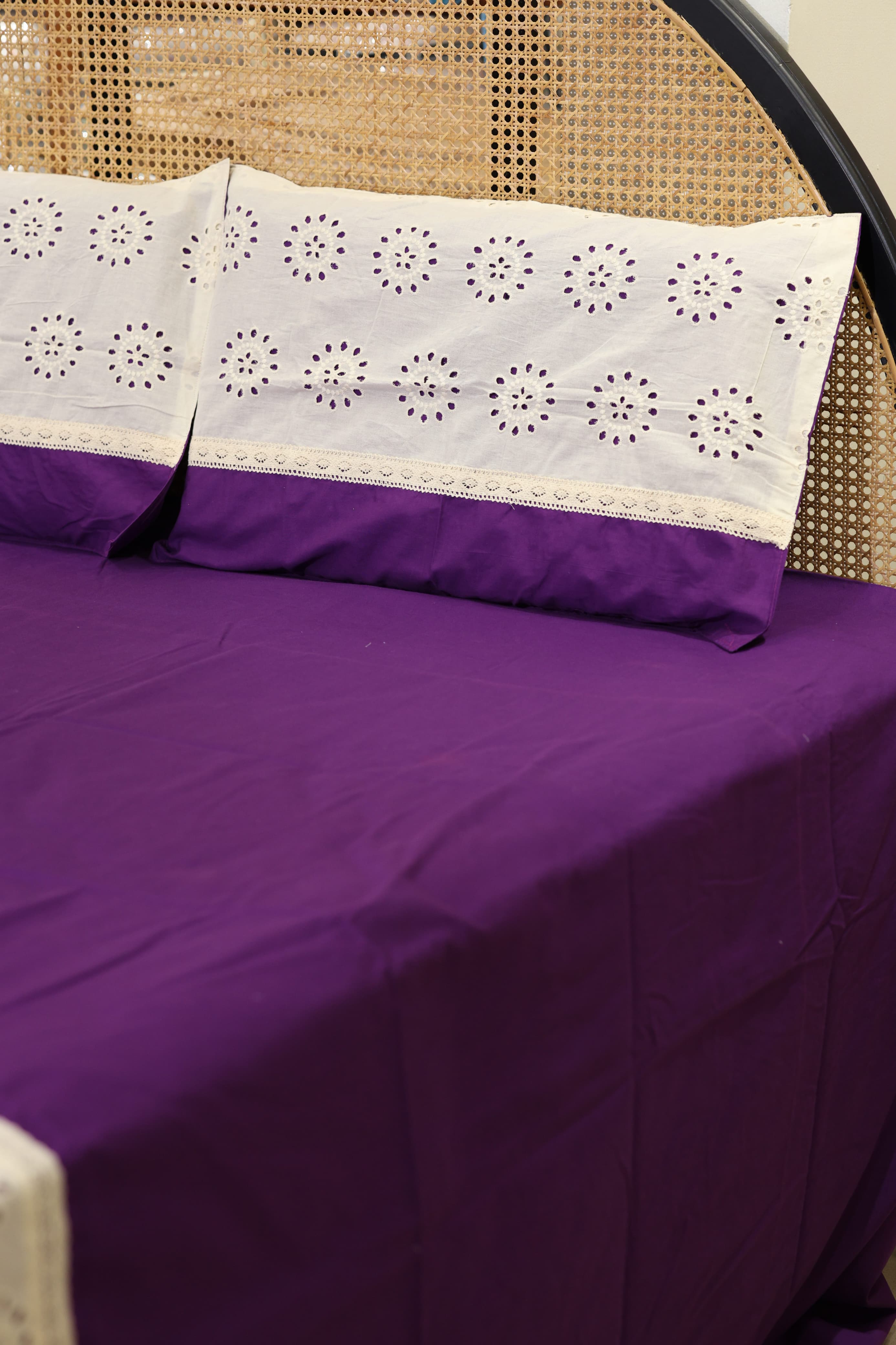 Bedsheets - Premium designer king bedsheets dd lace