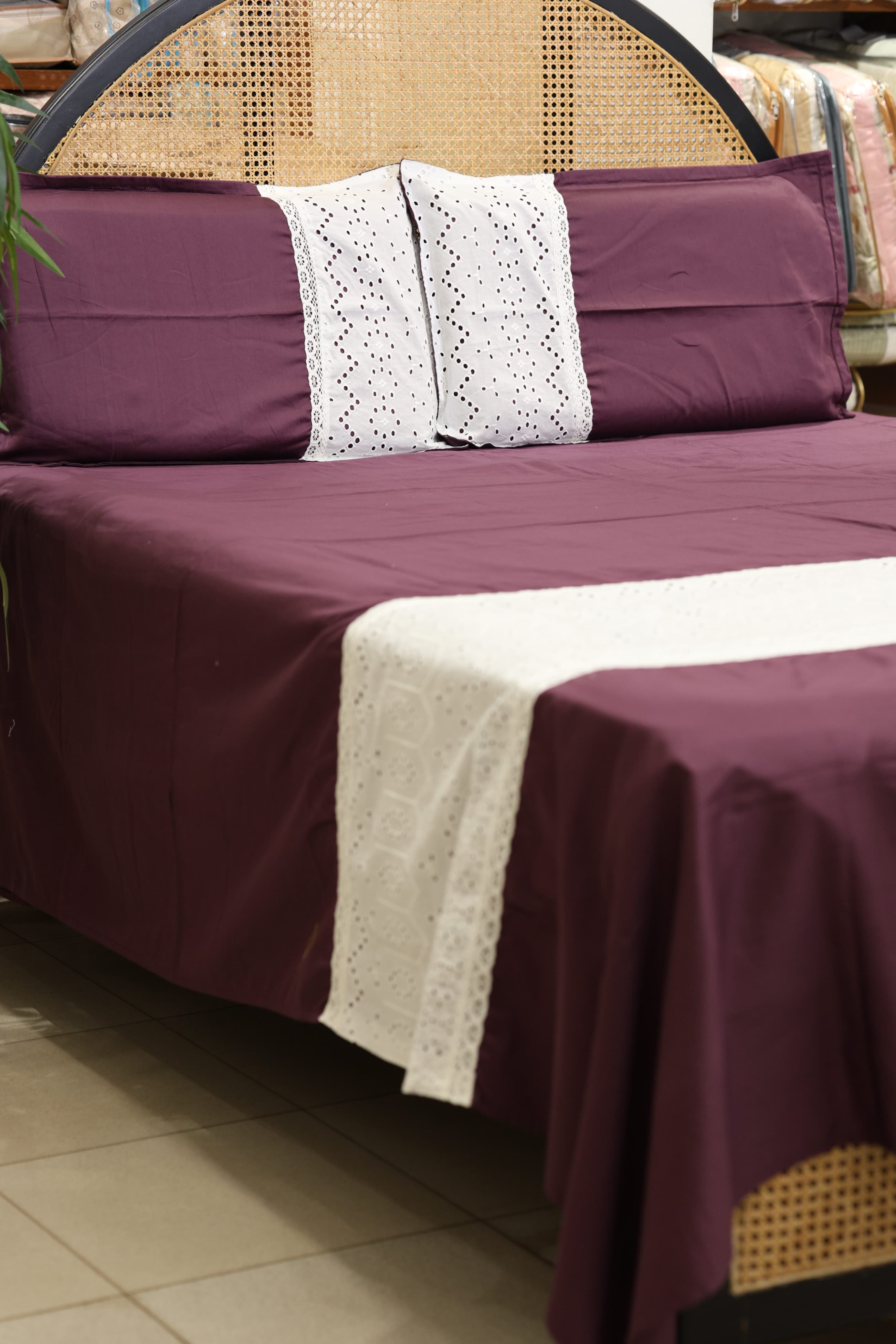 Bedsheets - Premium designer king bedsheets dd lace