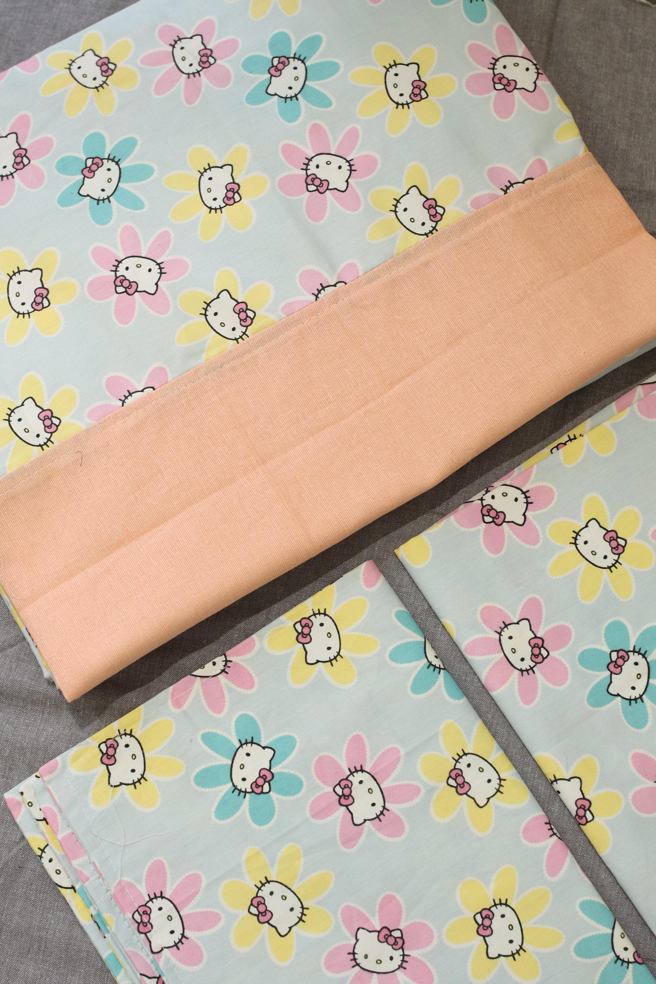 Bedsheets - Queen daily use border bedsheets