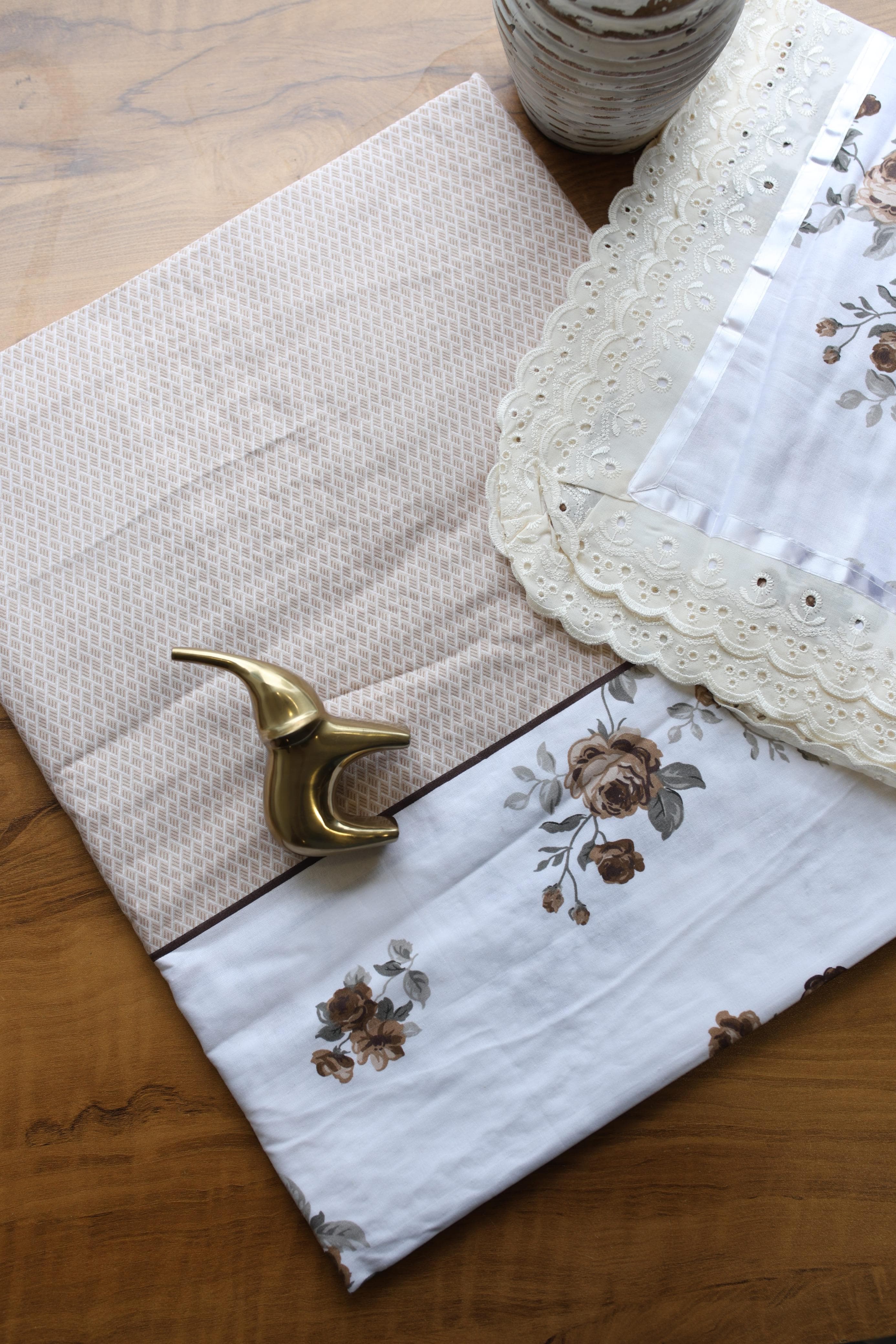 Bedsheets - Queen soft cotton lace bedsheets flora & lace