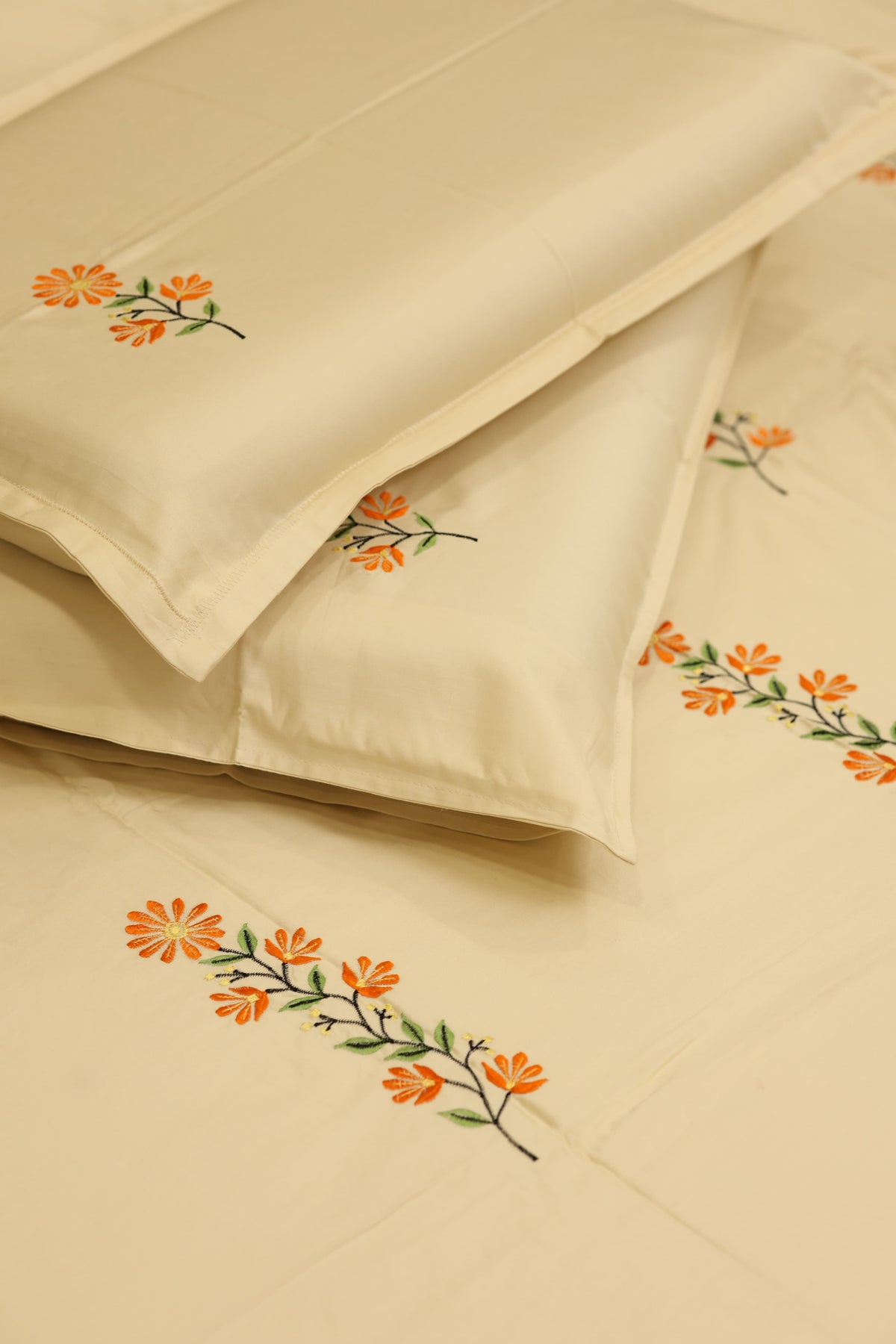 Bedsheets - Queen Premium Machine embroidery bedsheets MEQ