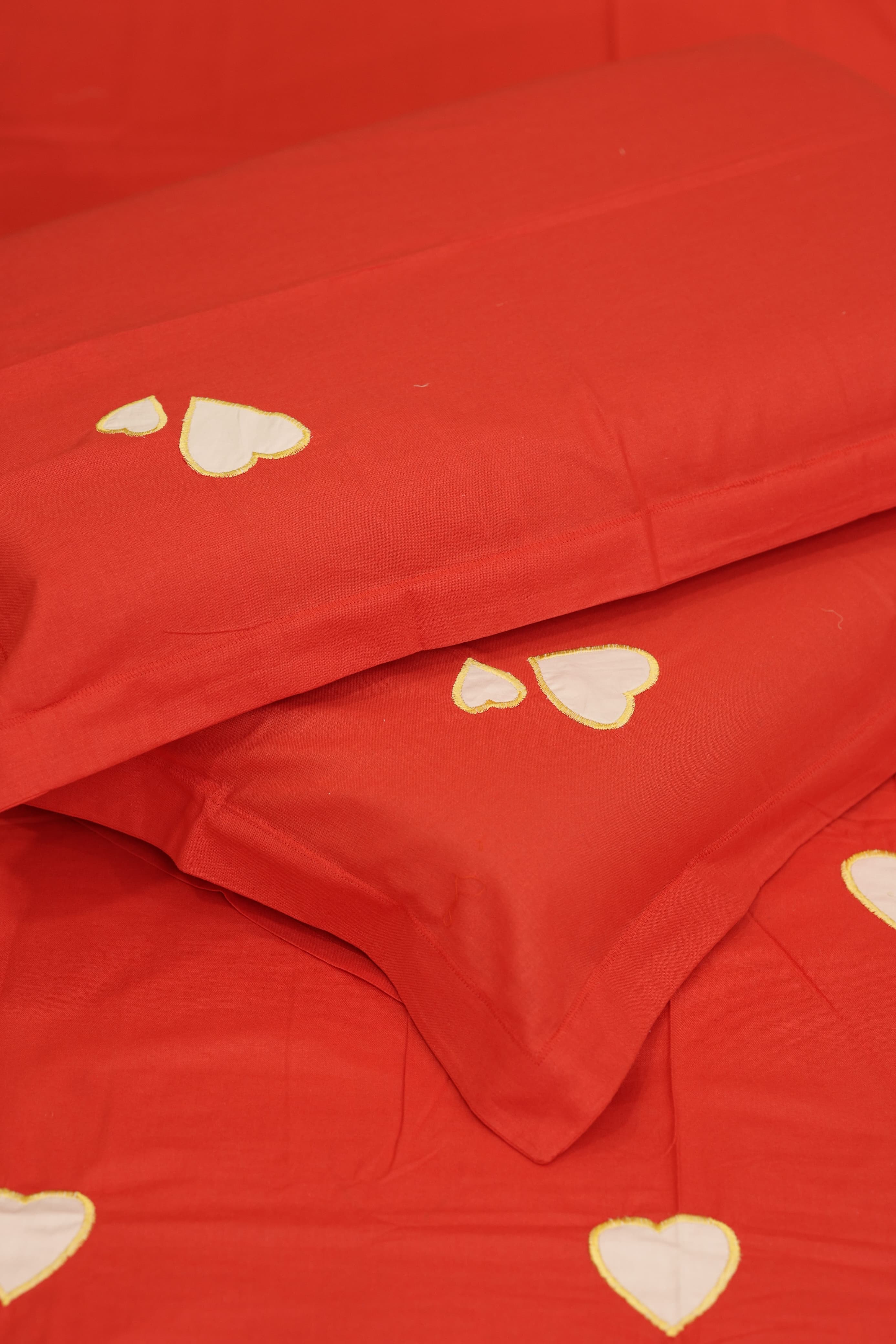Bedsheets - King Premium Machine embroidery bedsheets MEK