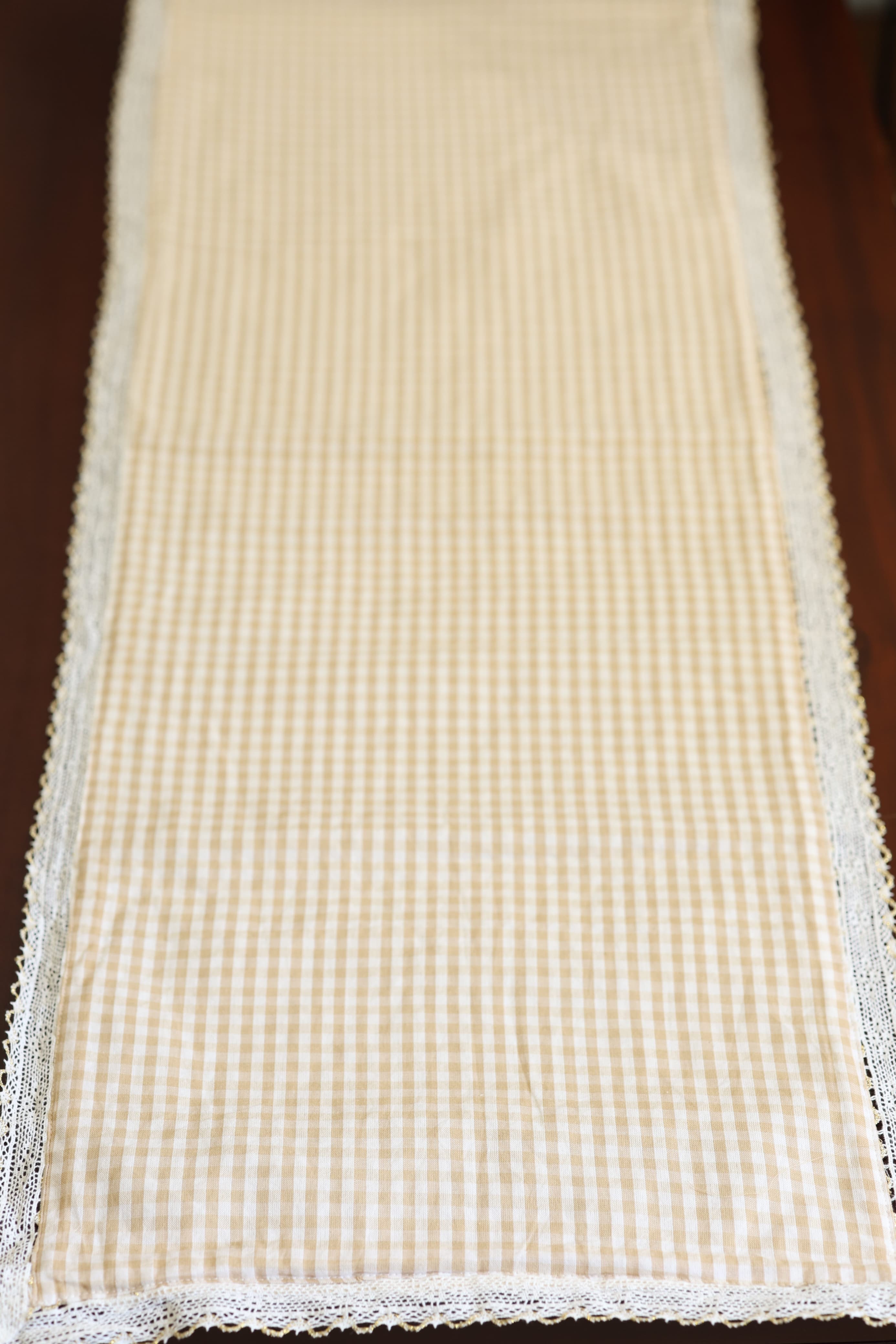 Table Runners - 6seater check pattern runner