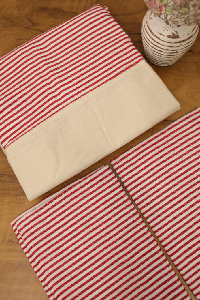 Bedsheets - King daily use border bedsheets