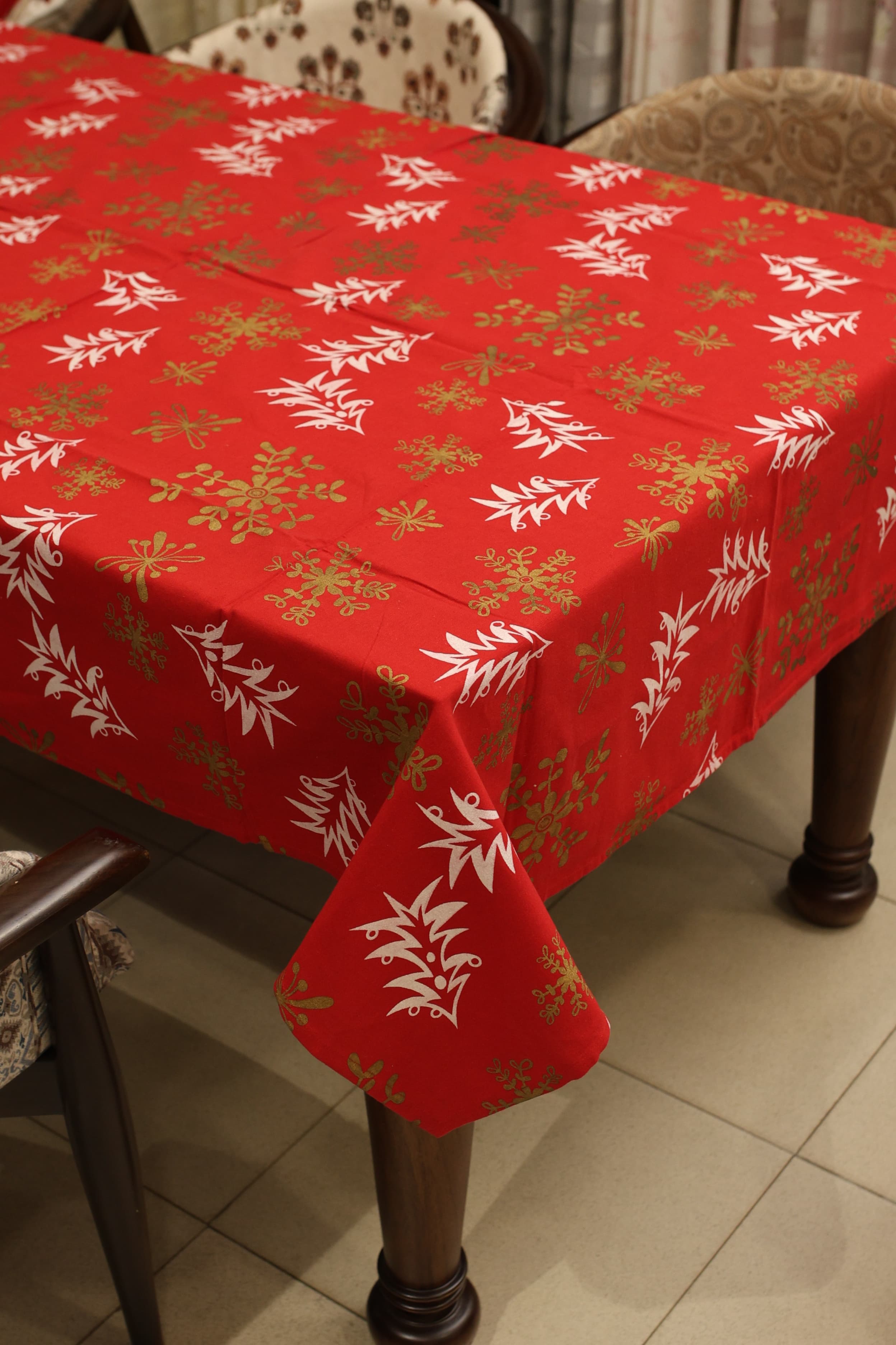 Table cloths - 6 seater Xmas edition