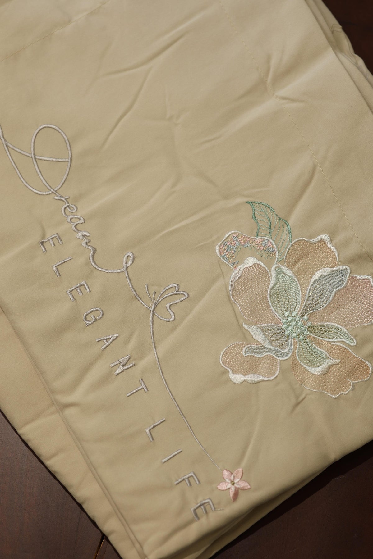 Bedsheet - Elegant King Bedsheets