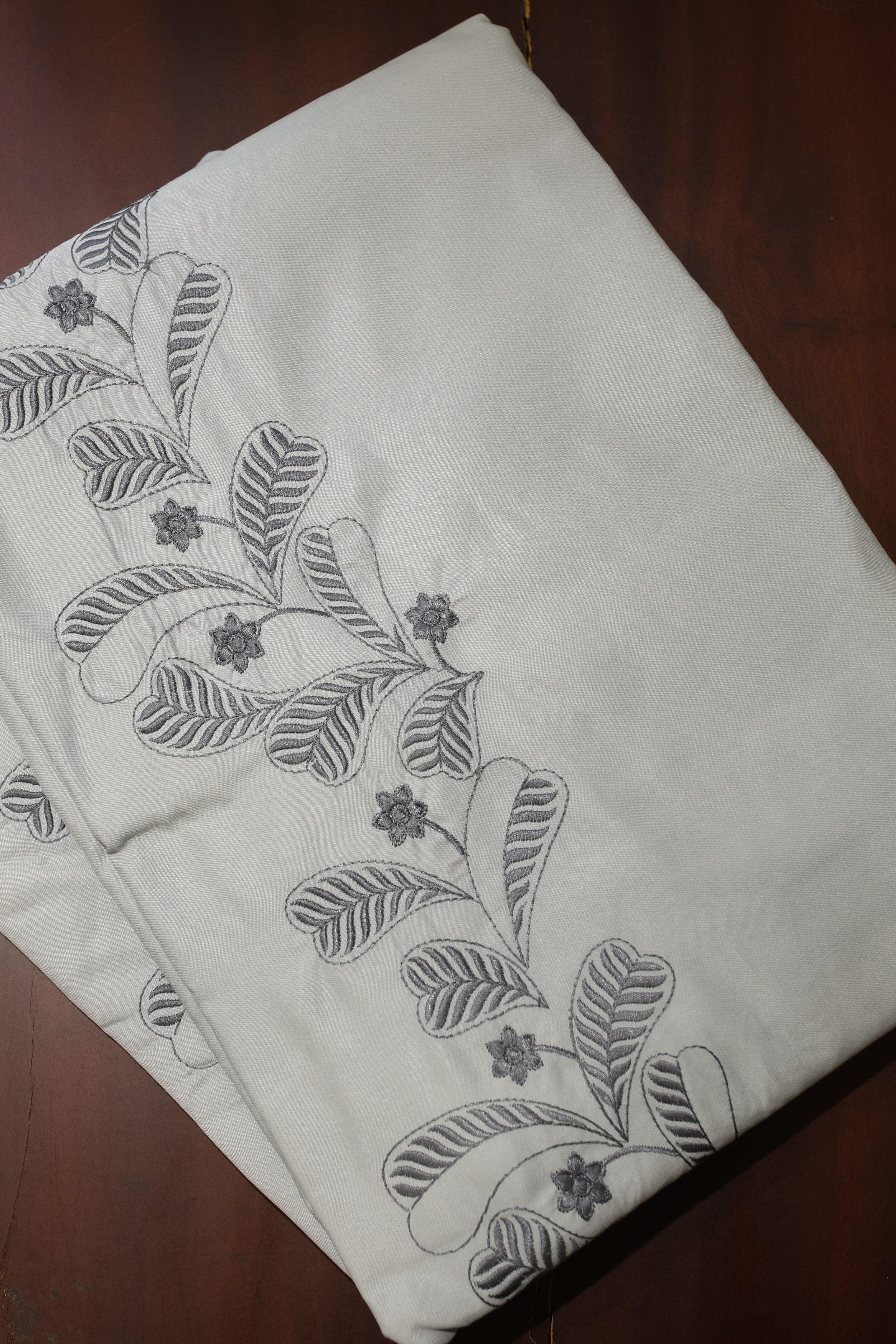 Elegant Embroidery Queen Bedsheet Set MEQ