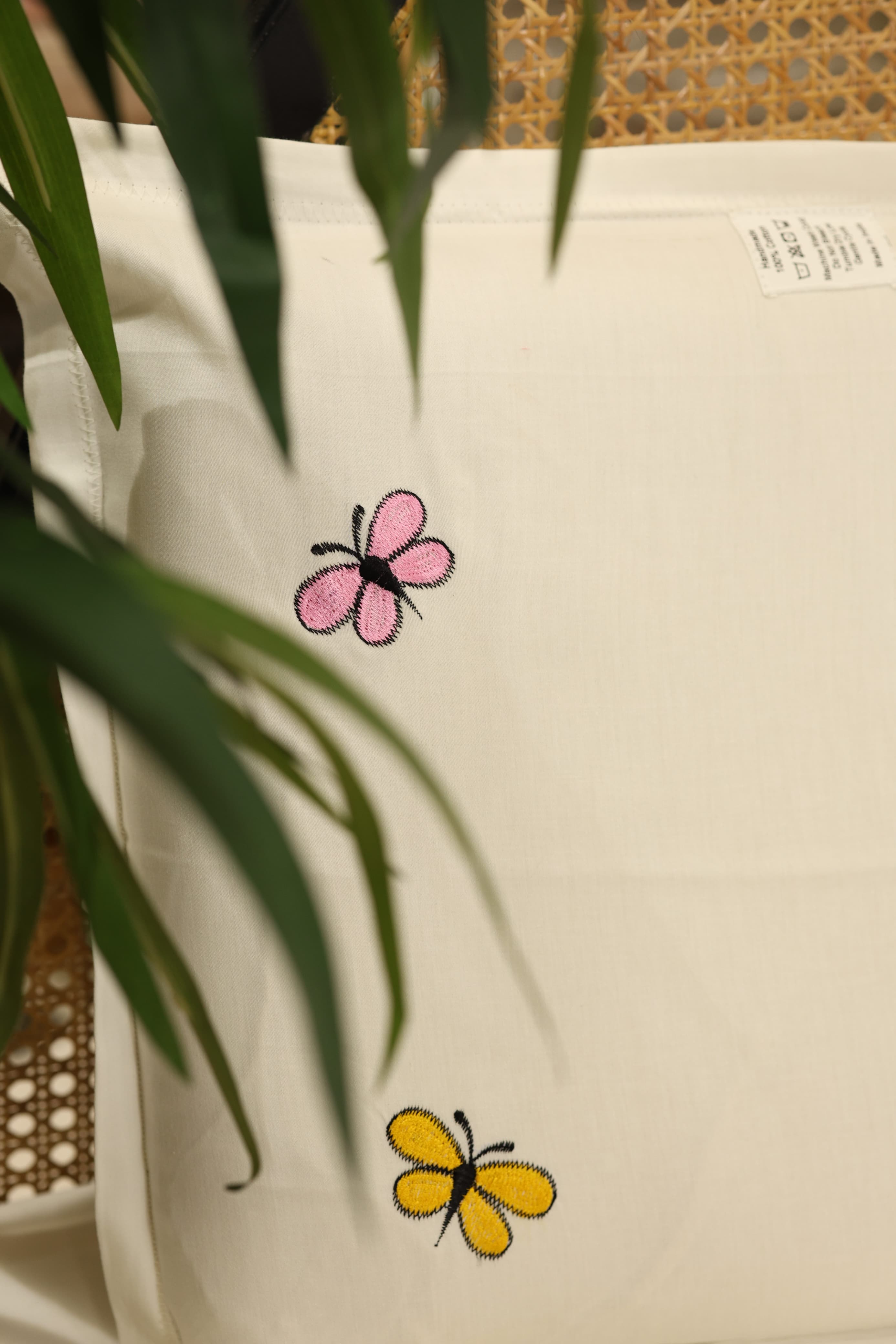 Bedsheets - King Premium Machine embroidery bedsheets MEK