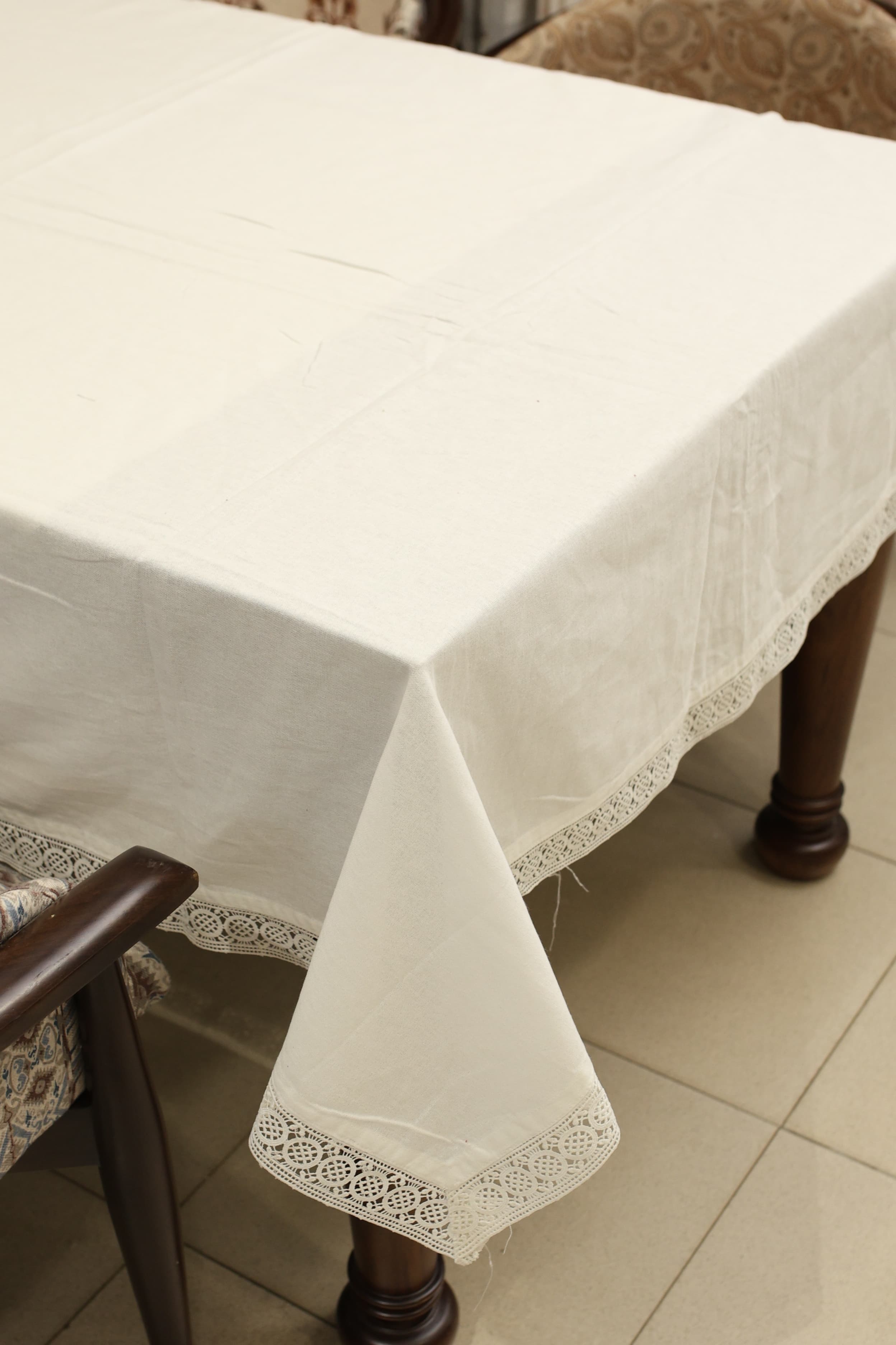 Table cloths - 6 seater Xmas edition