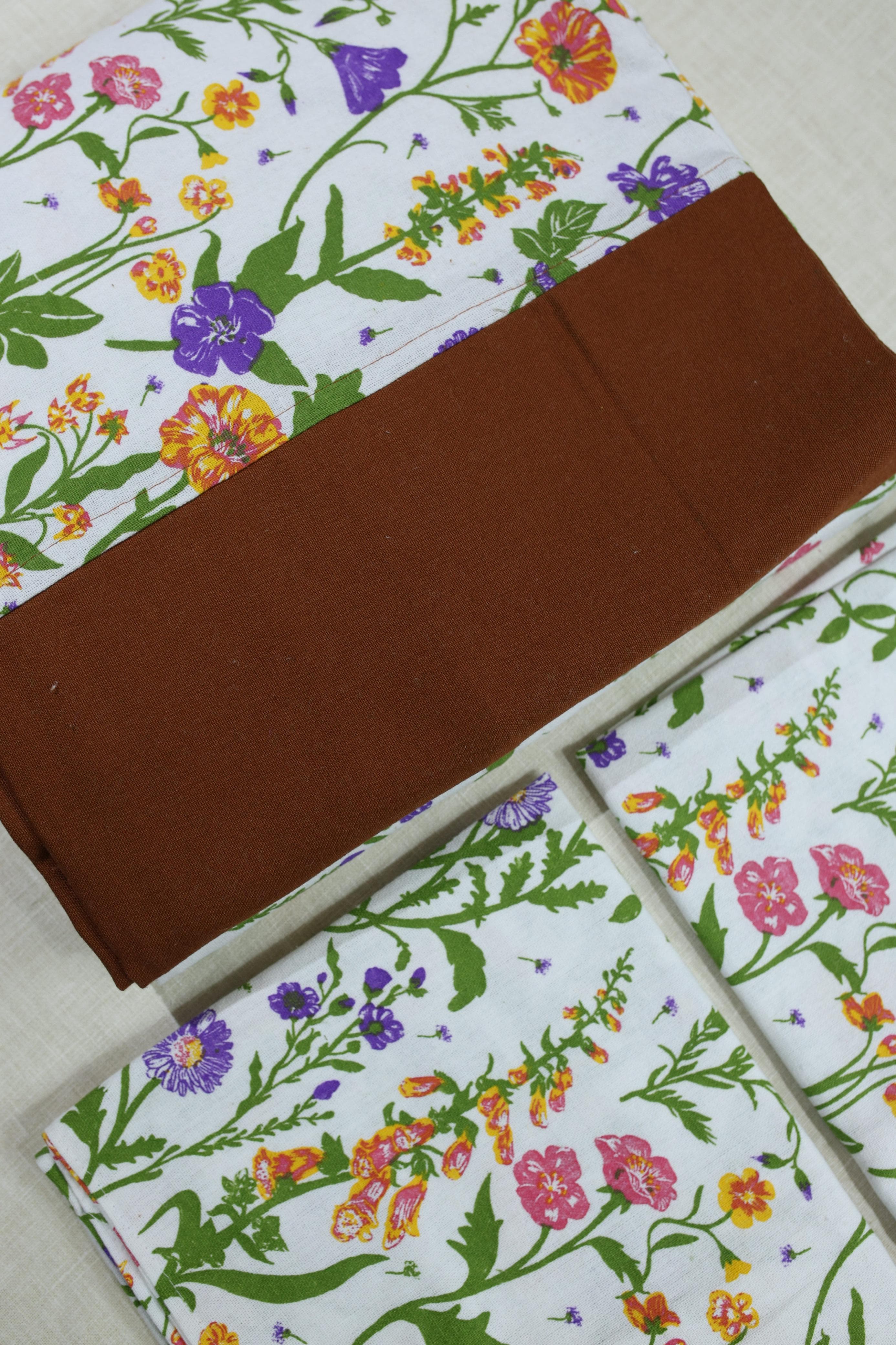 Bedsheets - King Daily use border bedsheets