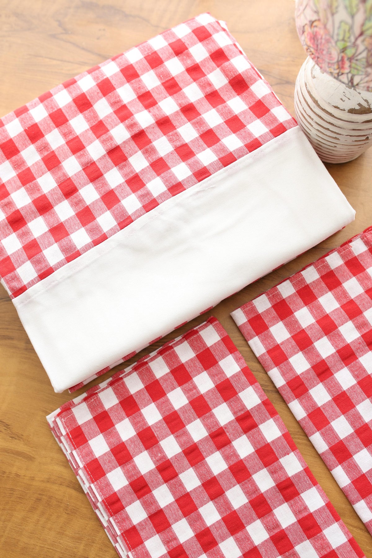 Bedsheets - King daily use border bedsheets