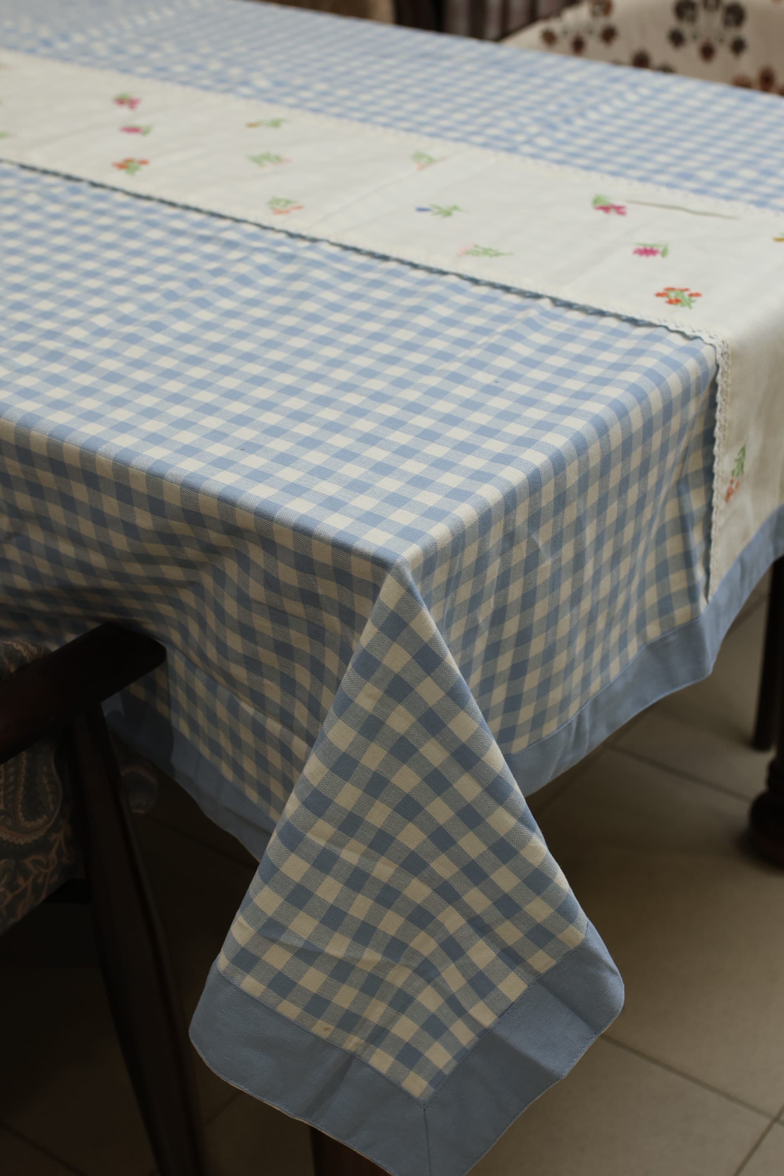 Table cloth - Check embroidery