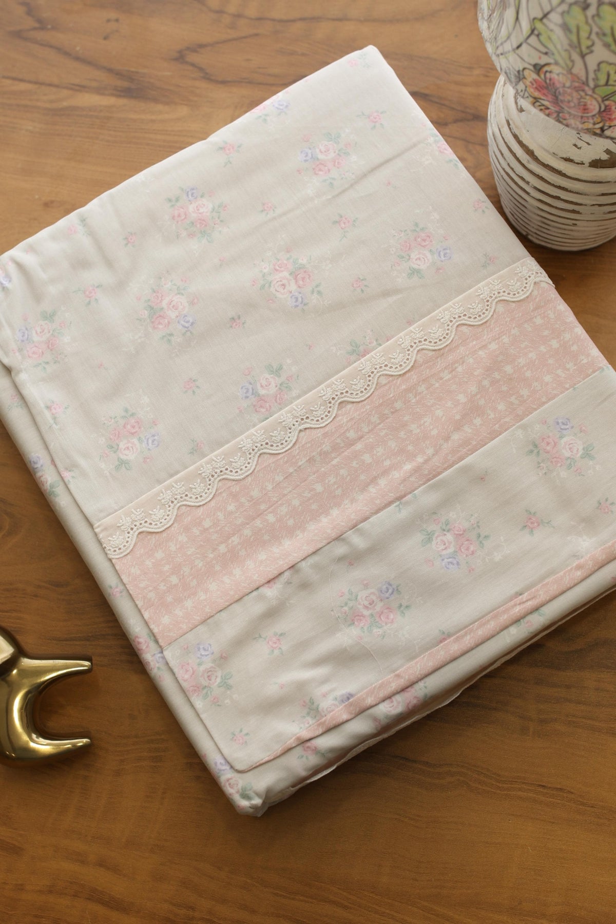 Bedsheets - Premium King cotton lace bedsheets majestic