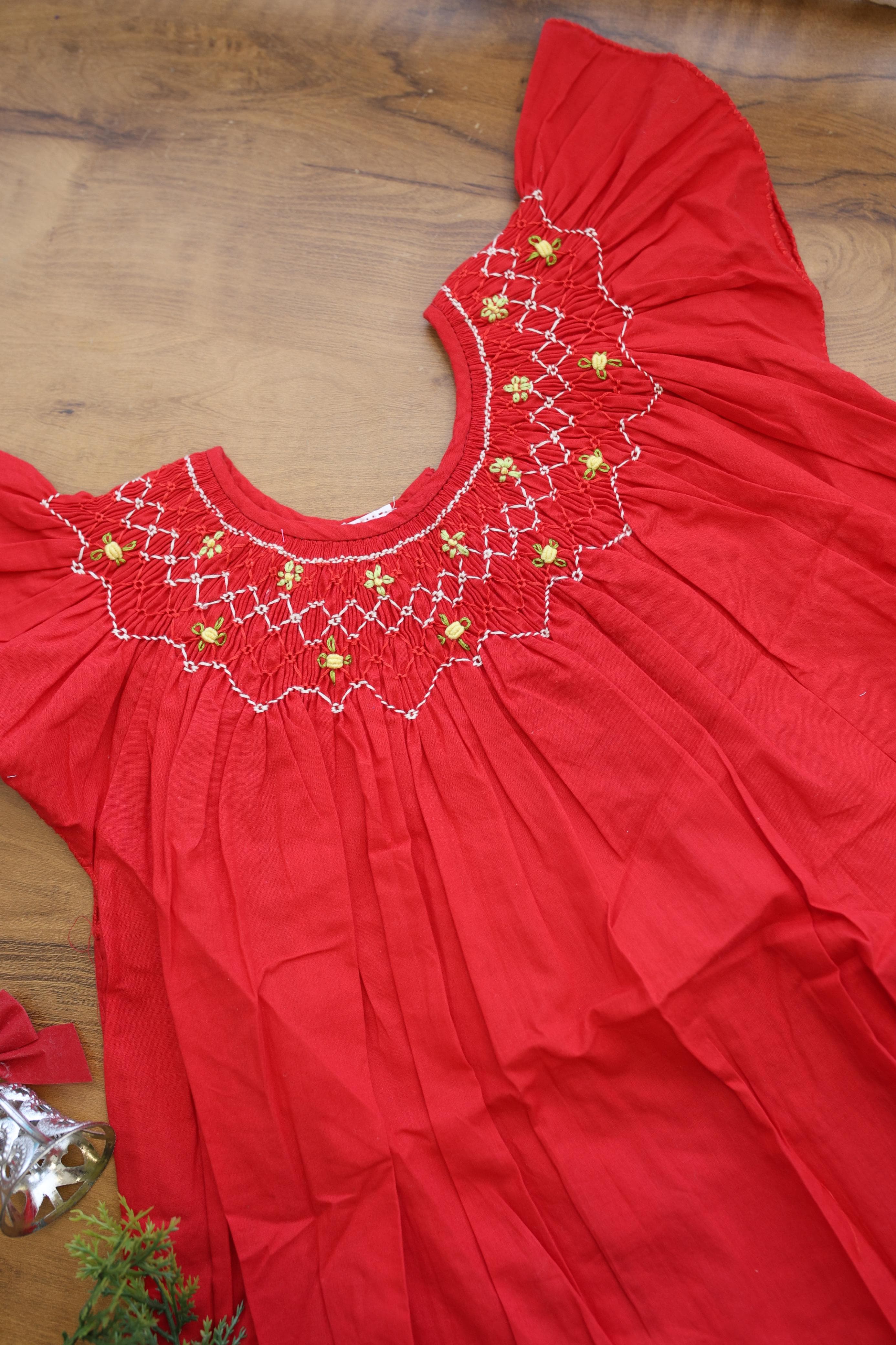 Kids smocked dress 2-3 years - Xmas edition