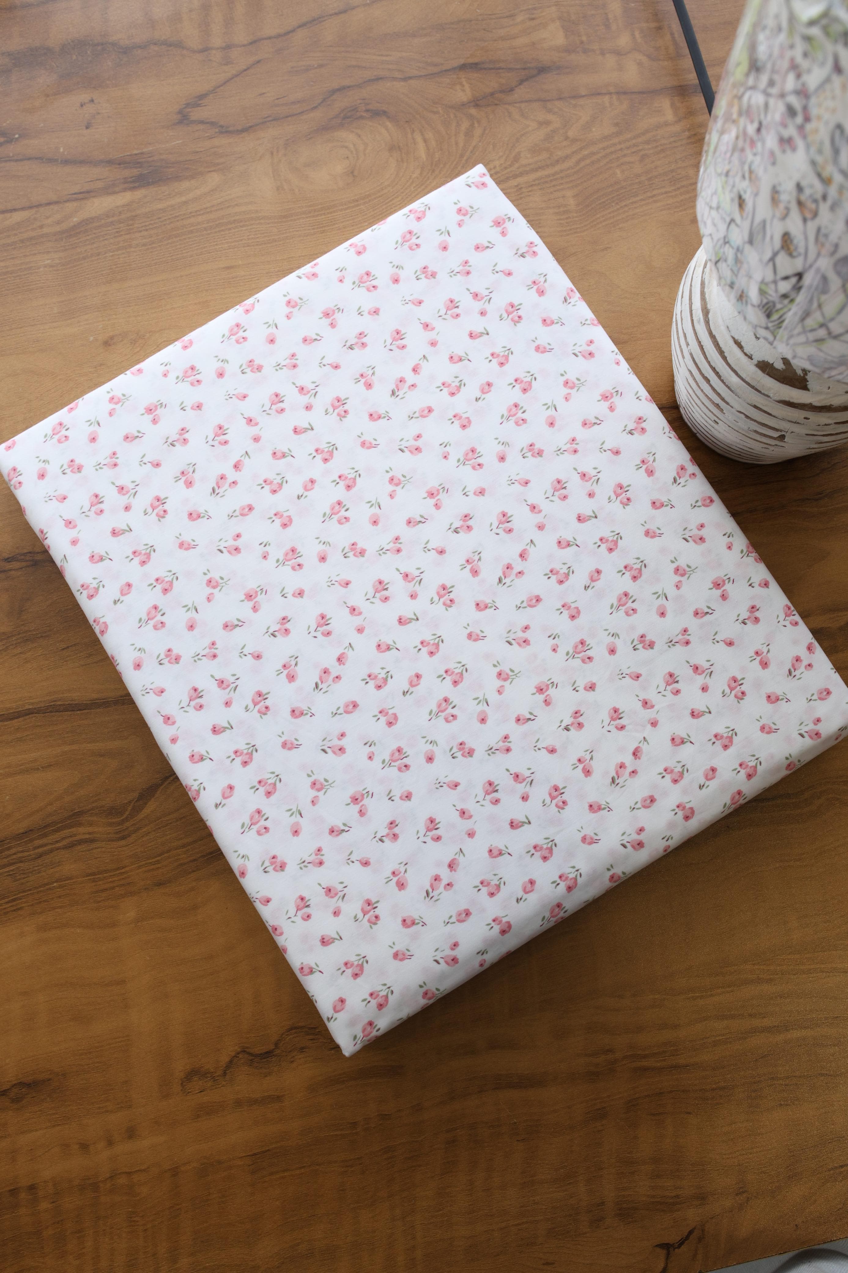 Bedsheets - King soft cotton floral bedsheets Vintana