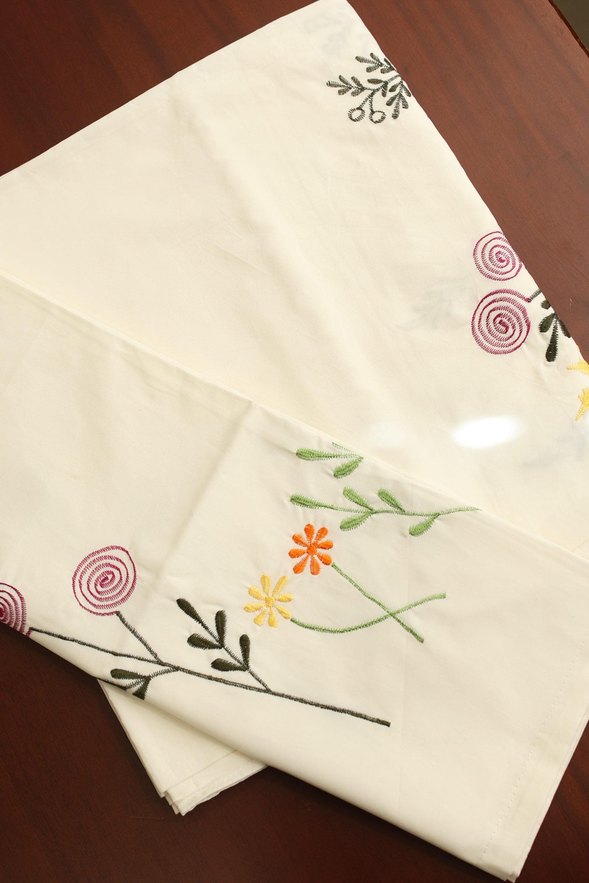 Bedsheets - single size premium machine embroidery bedsheets MES
