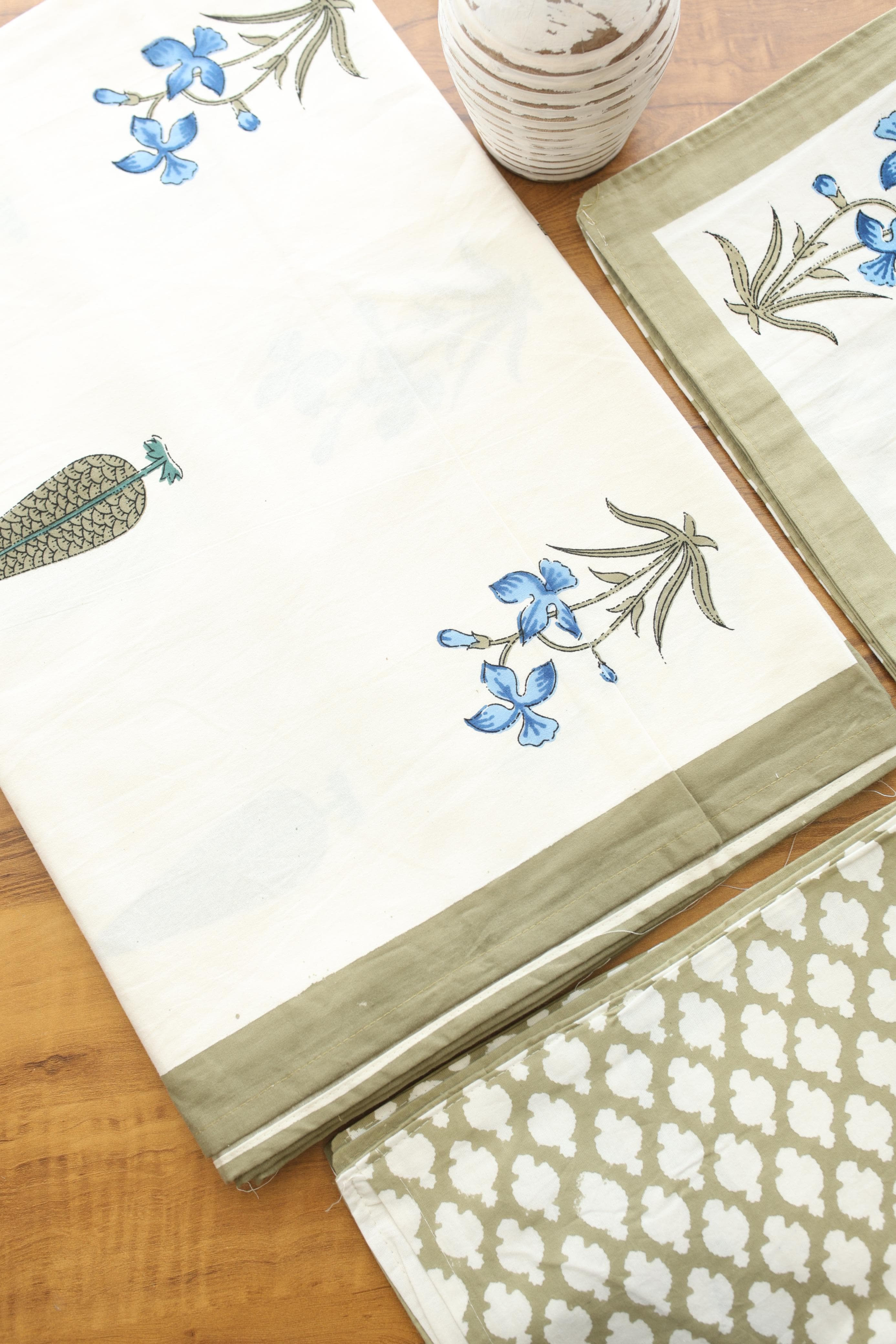 Bedsheets - Handblock queen rajwada print bedsheets