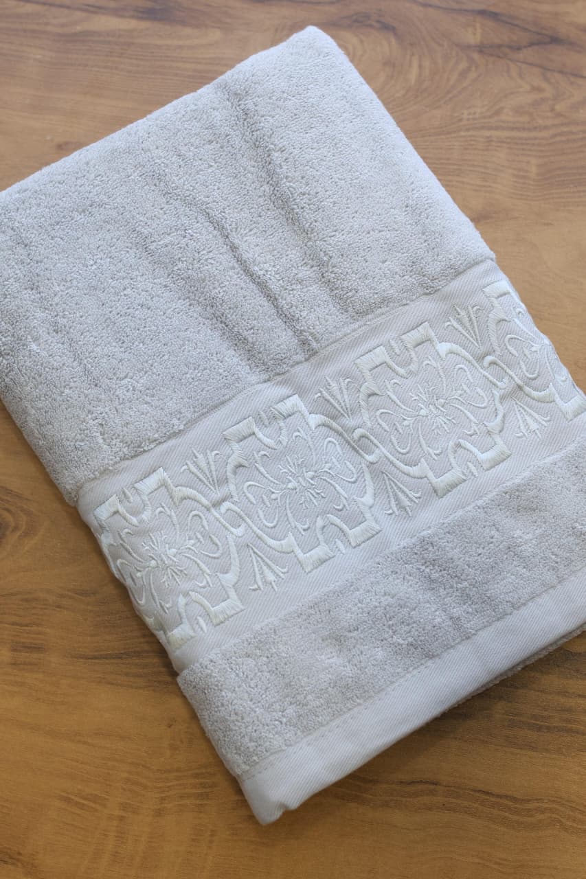Premium Floral Embroidery  Bath Towel – Pastel stella
