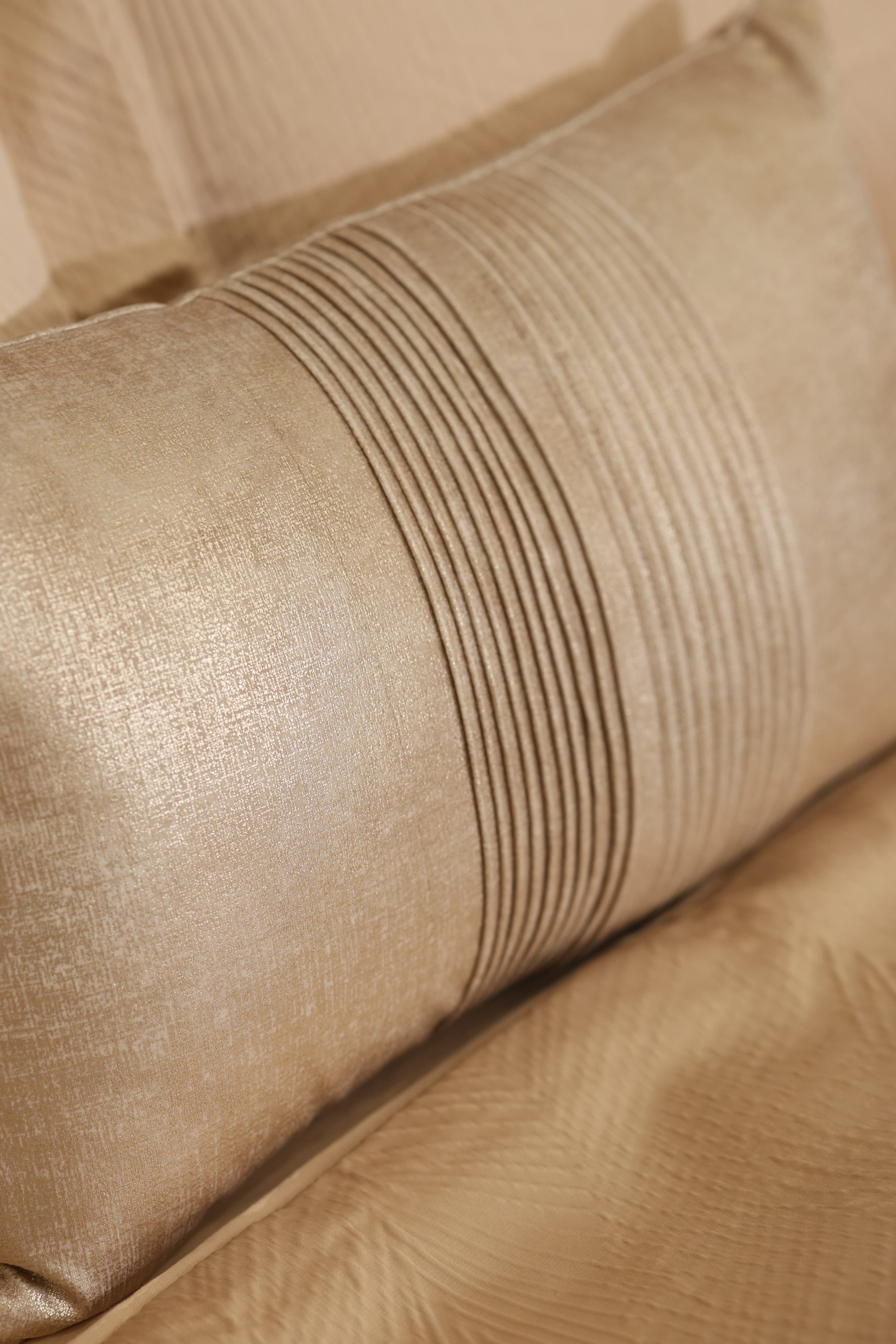 Champagne Luxe Cotton Bed Linen Ensemble with Duvet Cover Ddecor