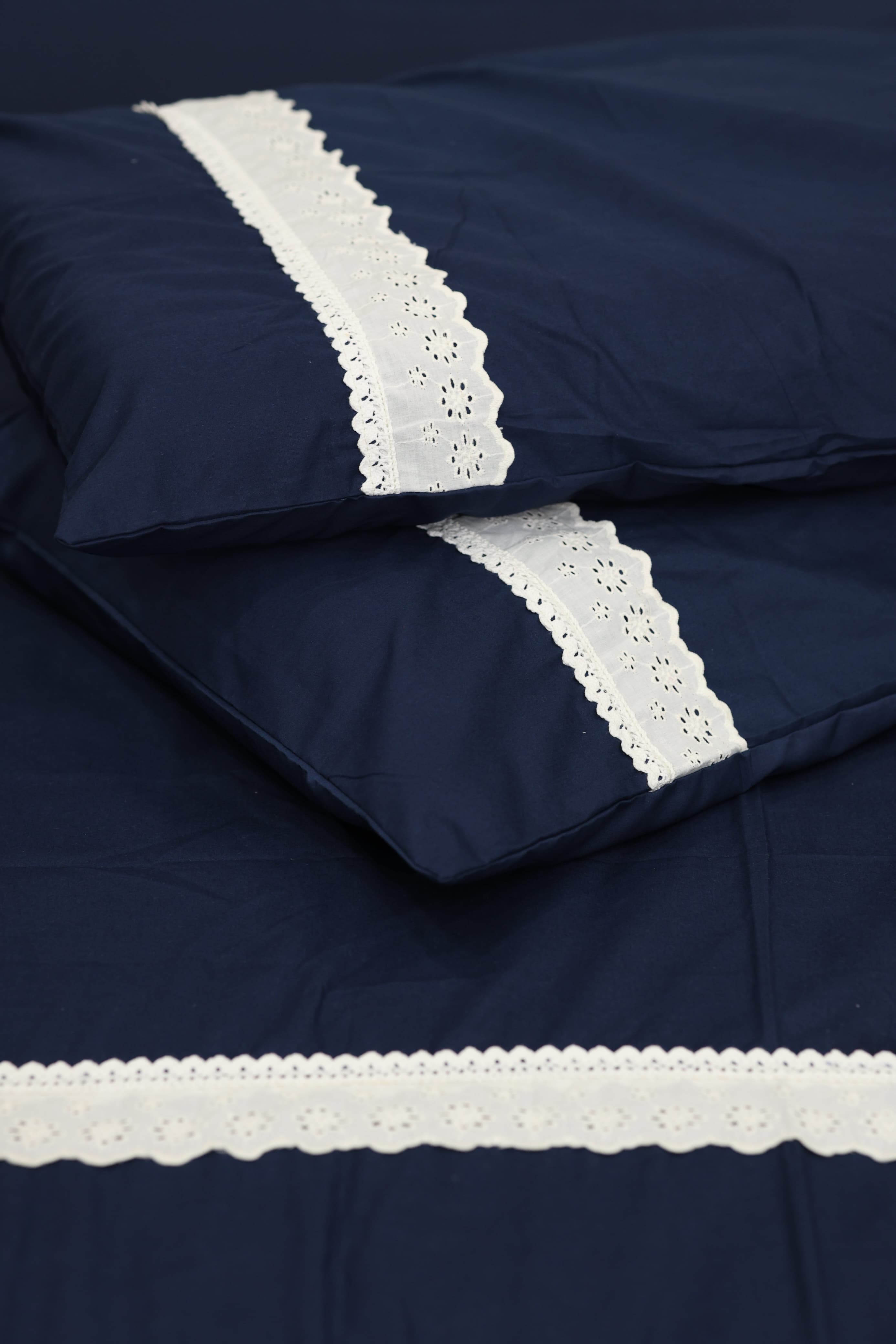 Premium Soft Cotton Lace Bedsheet Set – King Size