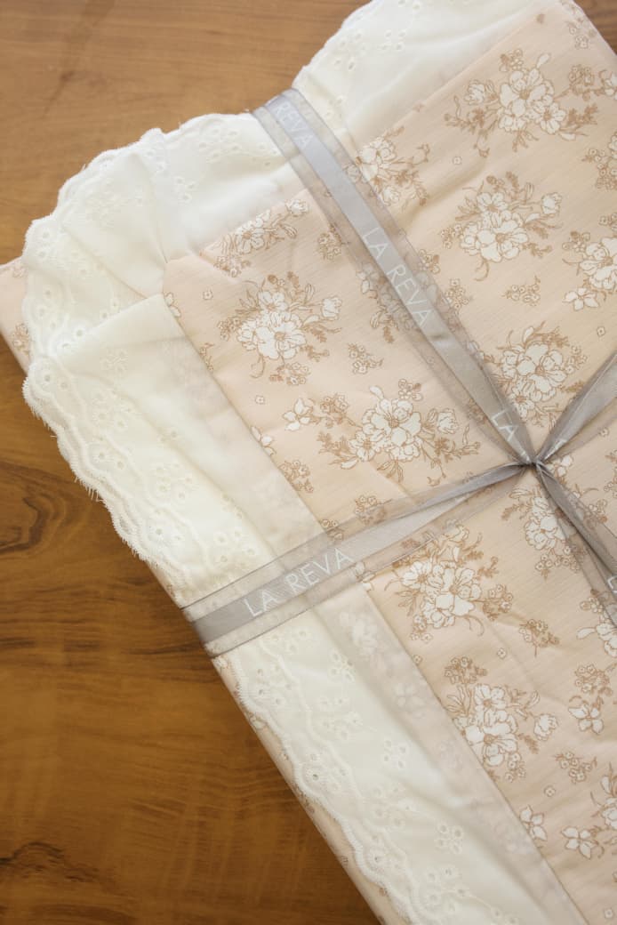 Bedsheets - King soft cotton lace bedsheets majestic