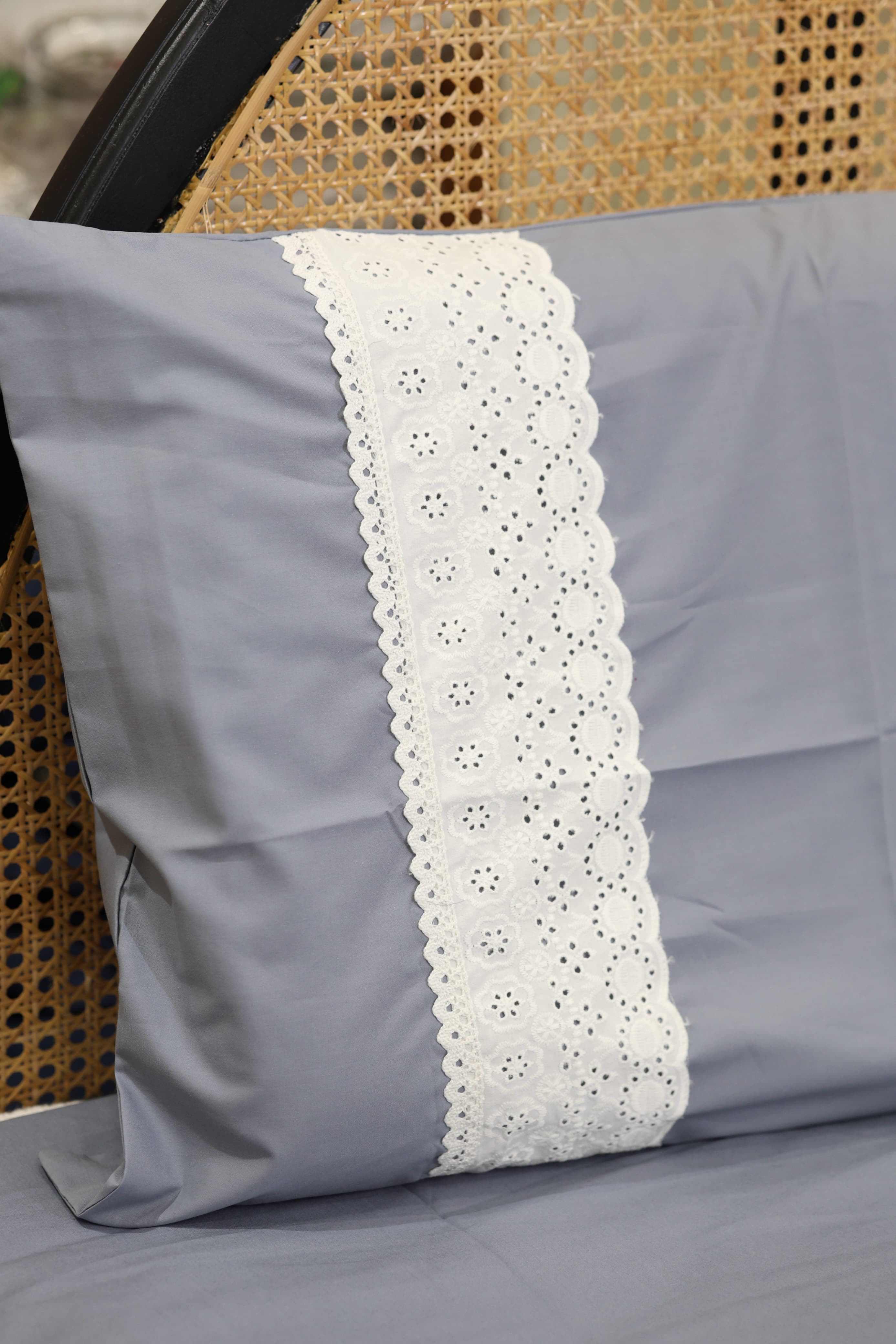 Premium Soft Cotton Lace Bedsheet Set – King Size