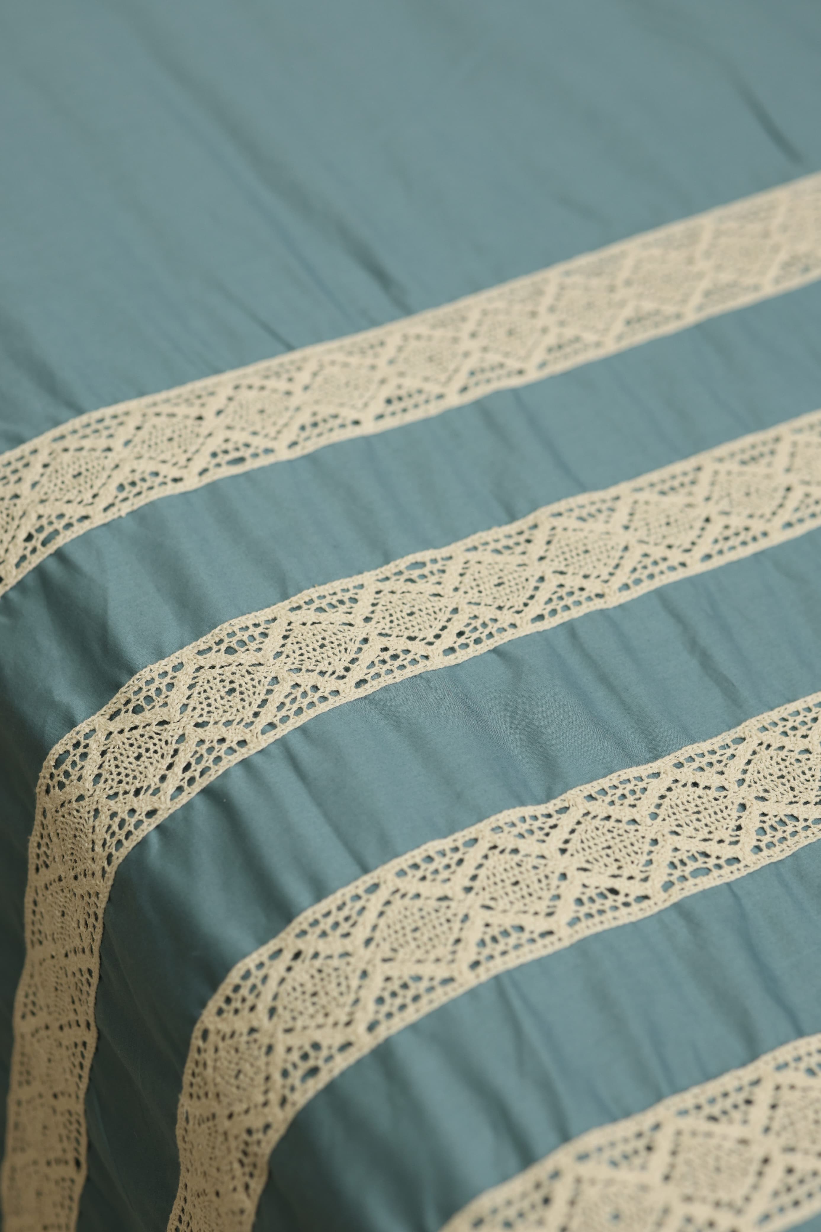 Bedsheets - Premium designer Queen bedsheets dd lace