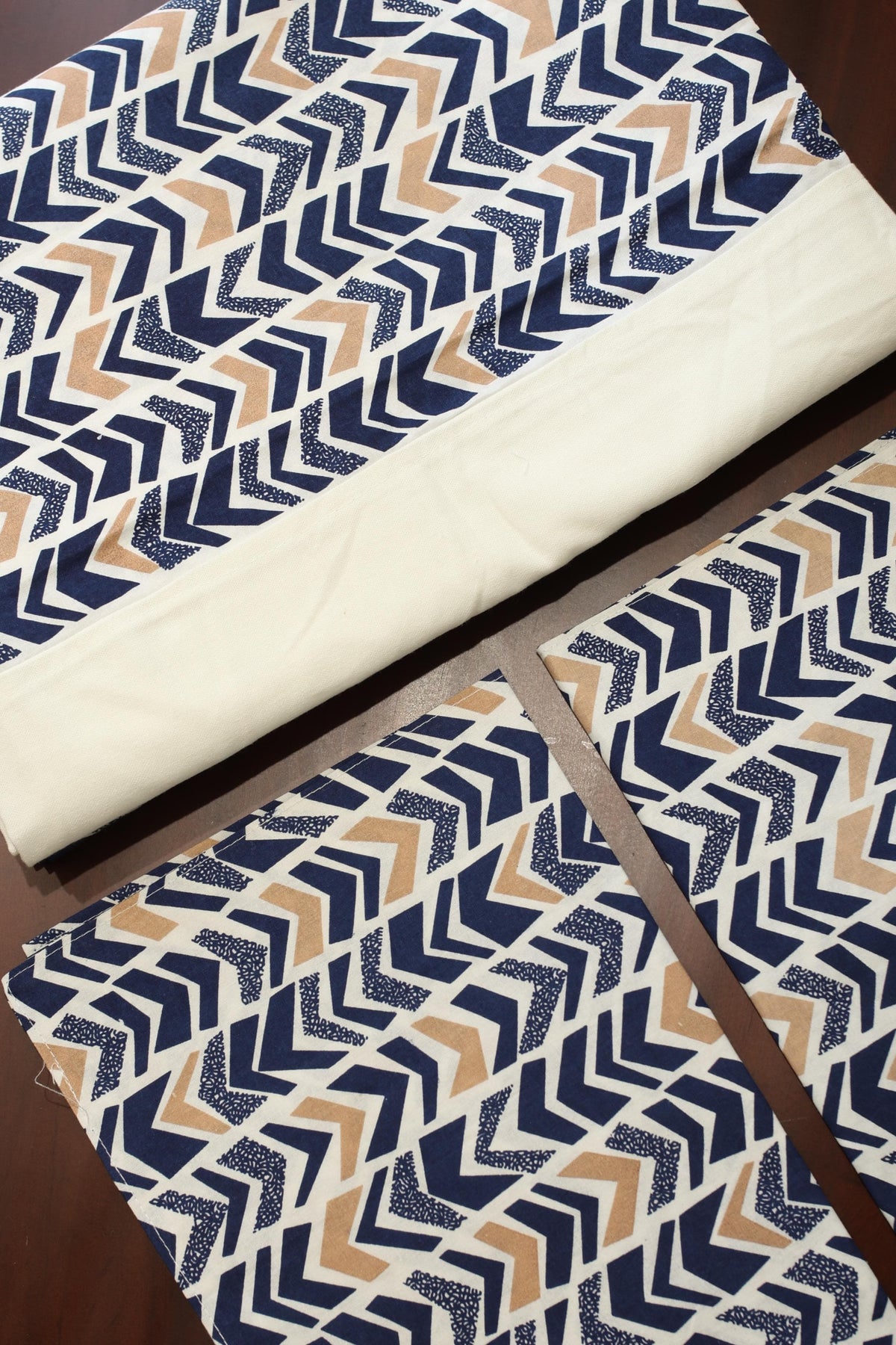 Bedsheets - Queen daily use border bedsheets