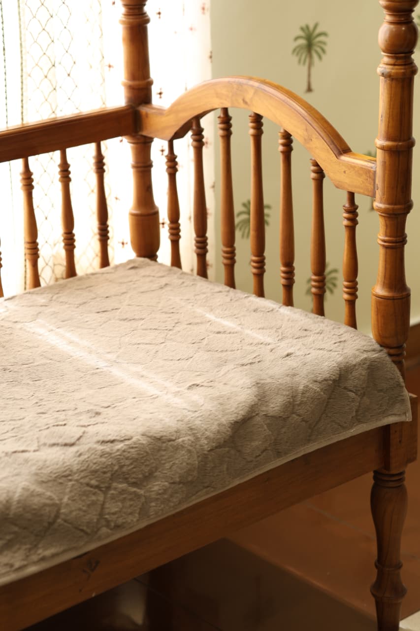 Sofa protector ( meter per)