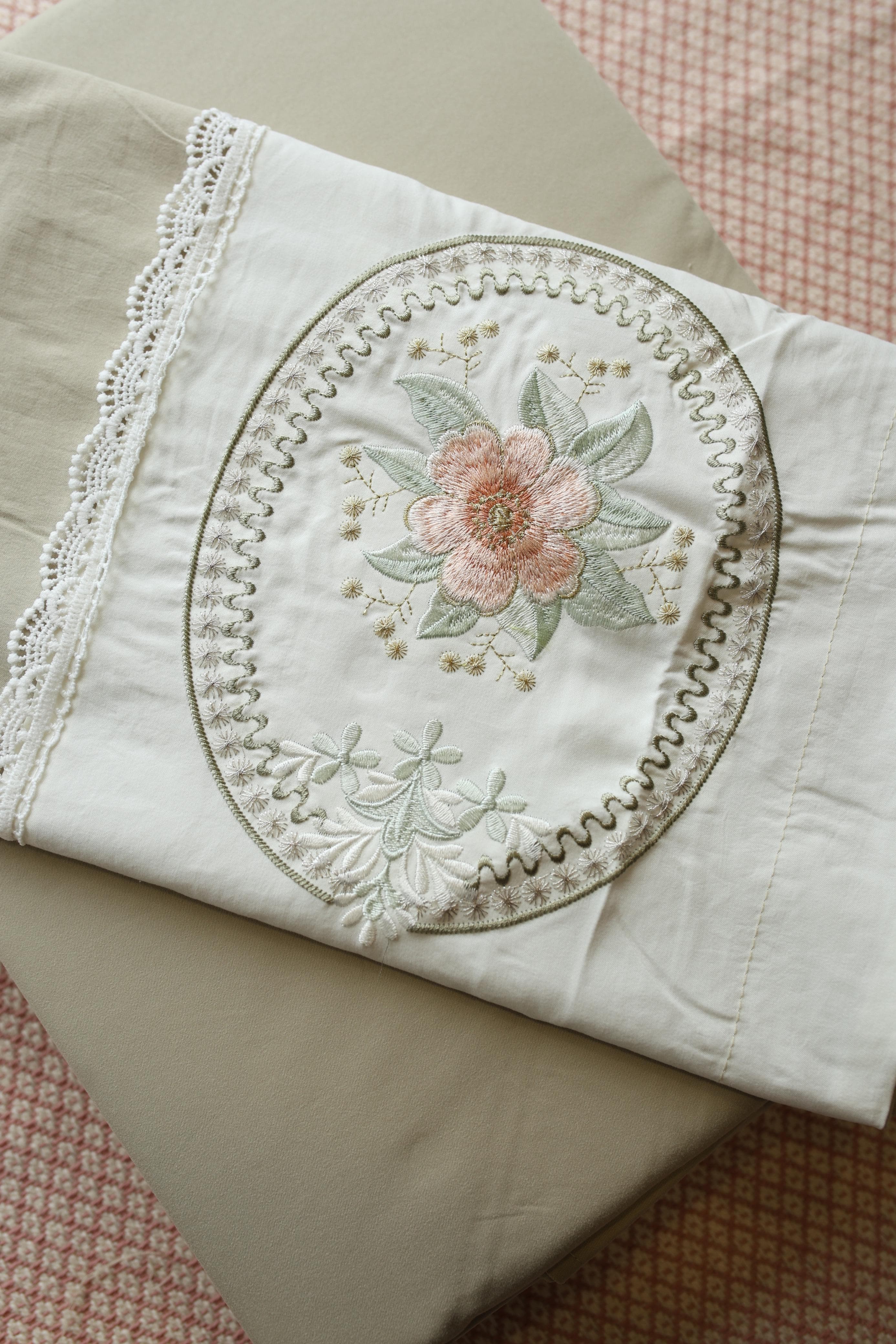 Vintage King Machine Embroidery Bedsheet with Lace Trim