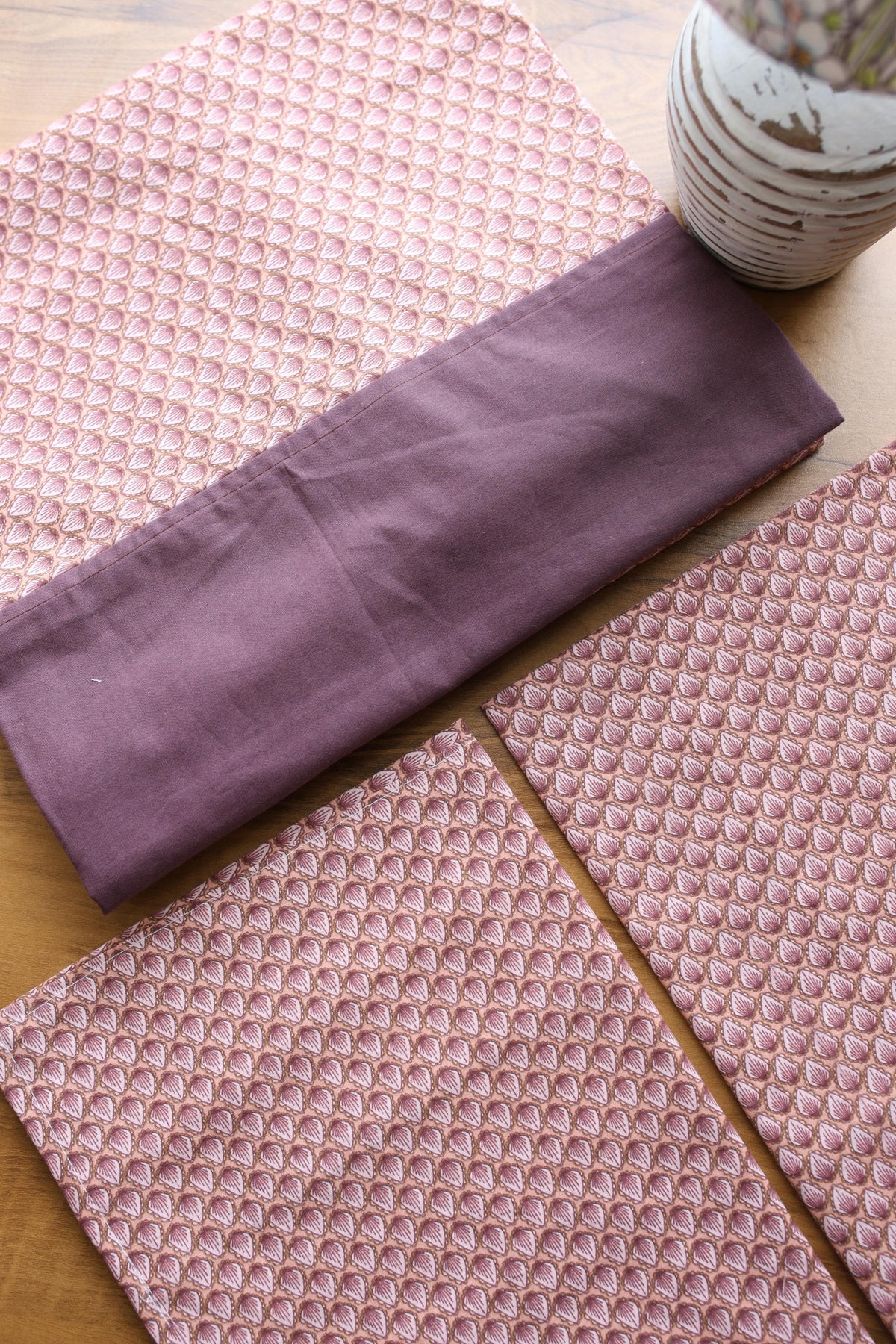 Bedsheets - Single daily use border bedsheets