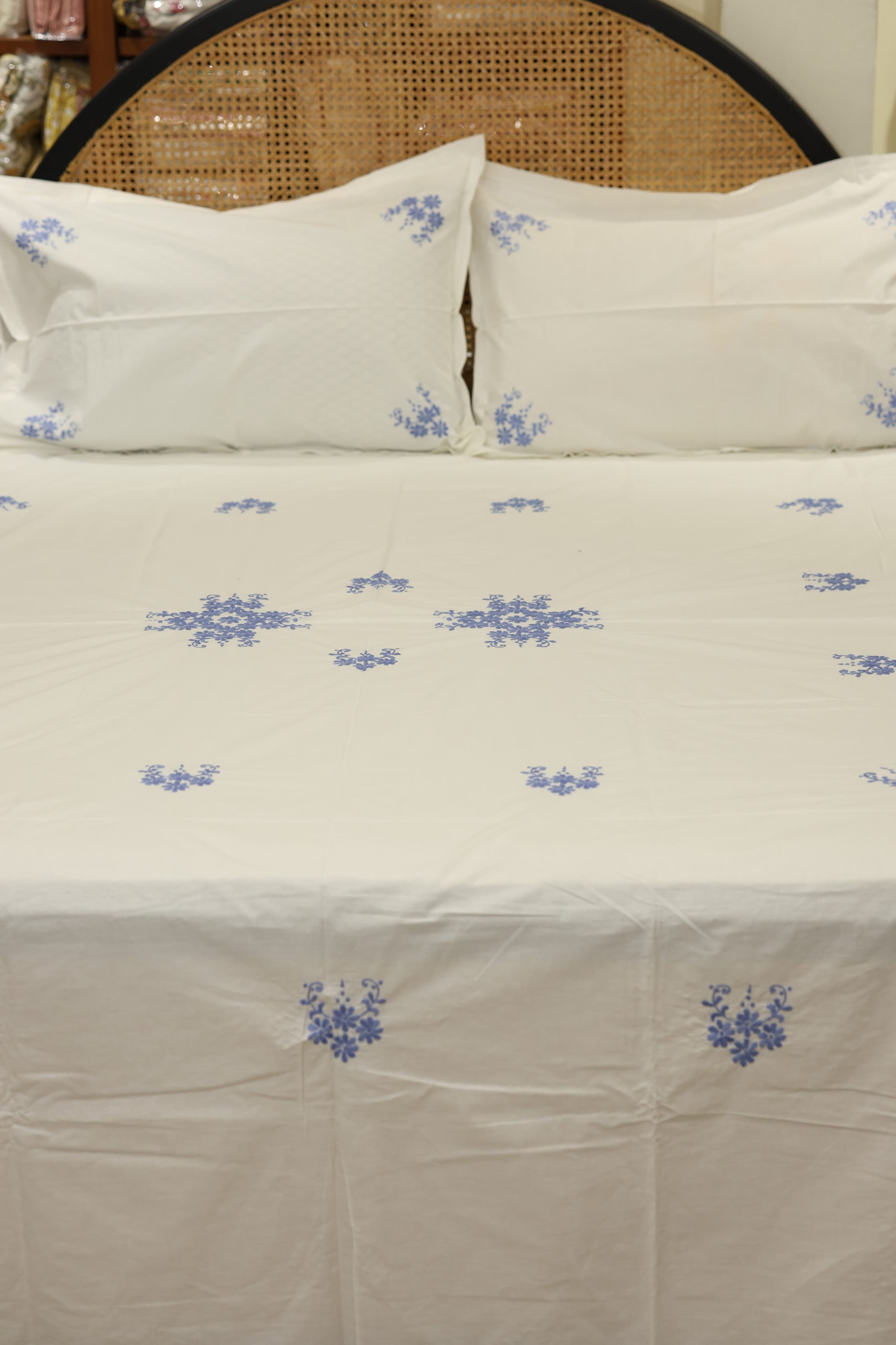 Premium Hand Embroidery Cotton King Size Bedsheet Set with 2 Pillow Covers HEK