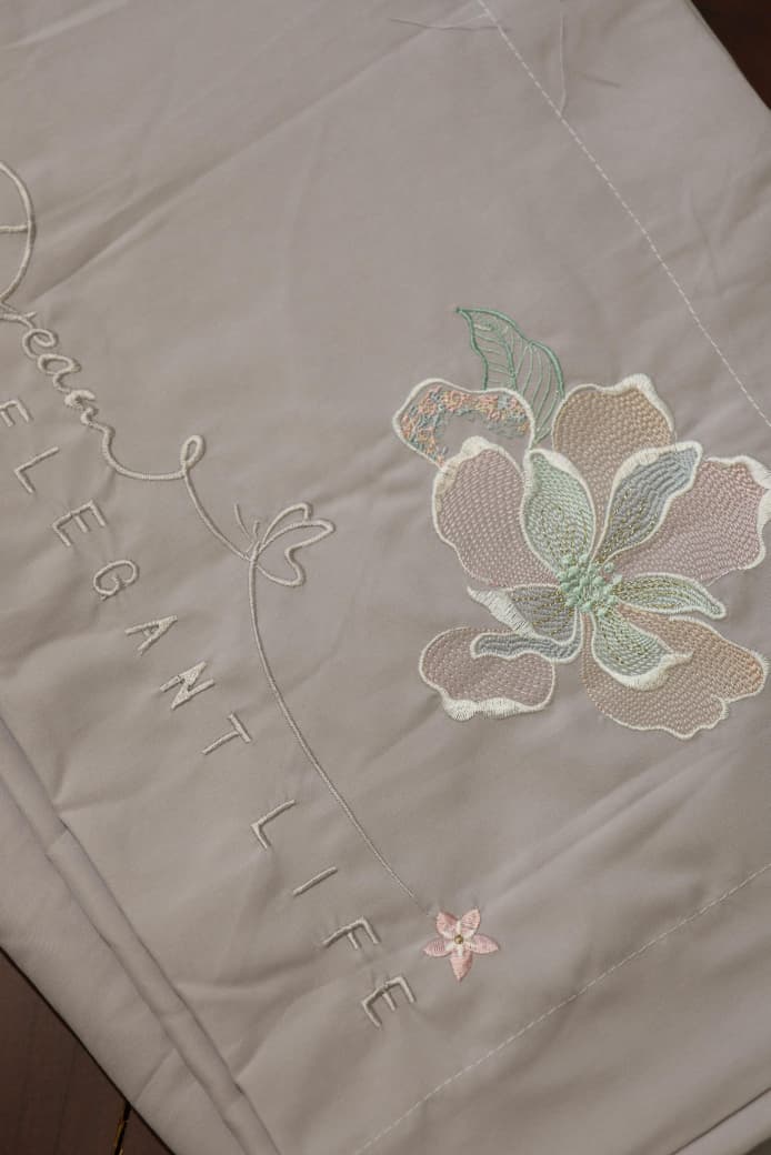 Bedsheet - Elegant King Bedsheets