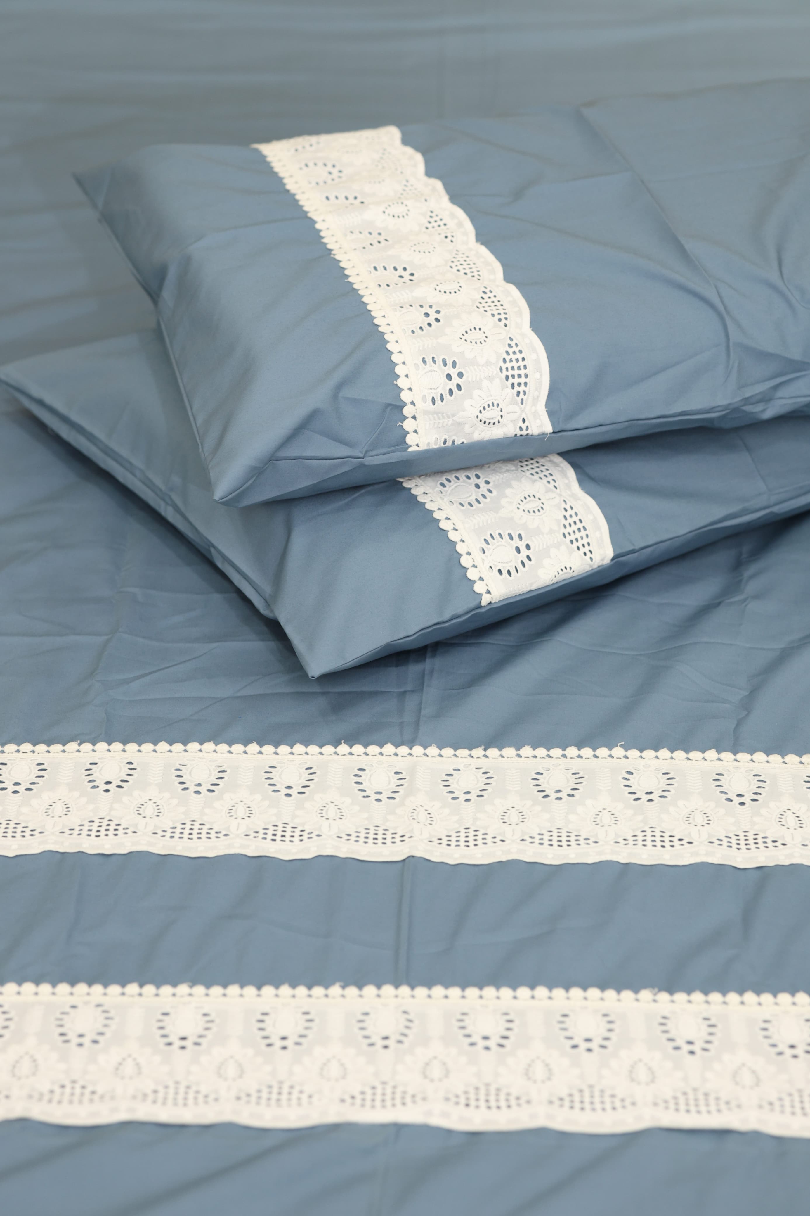 Premium Soft Cotton Lace Bedsheet Set – King Size