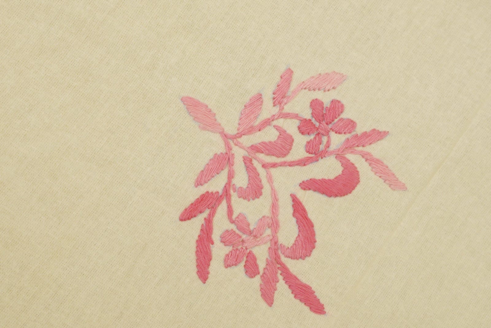 Table cloth -8 seater hand embroidery