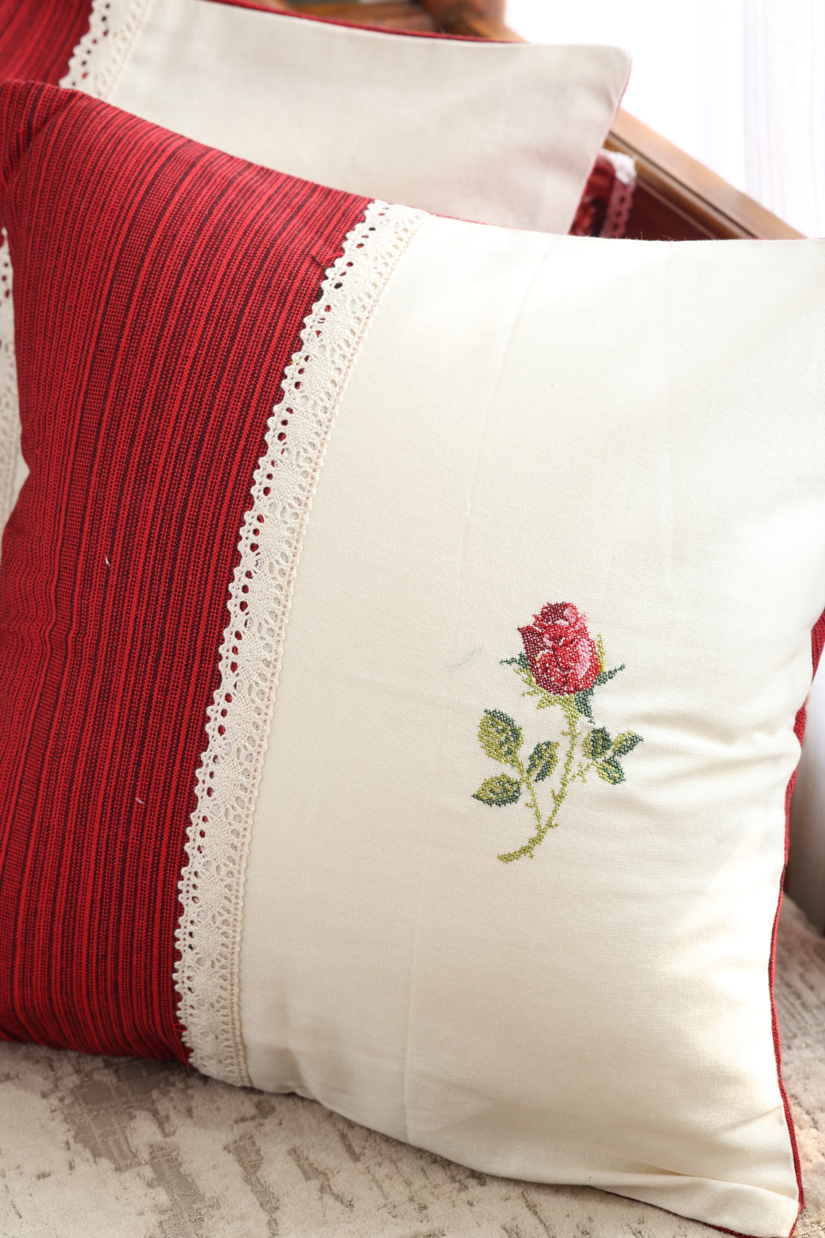Cushion covers - Rose  Cross stitch embroidery - Xmas edition