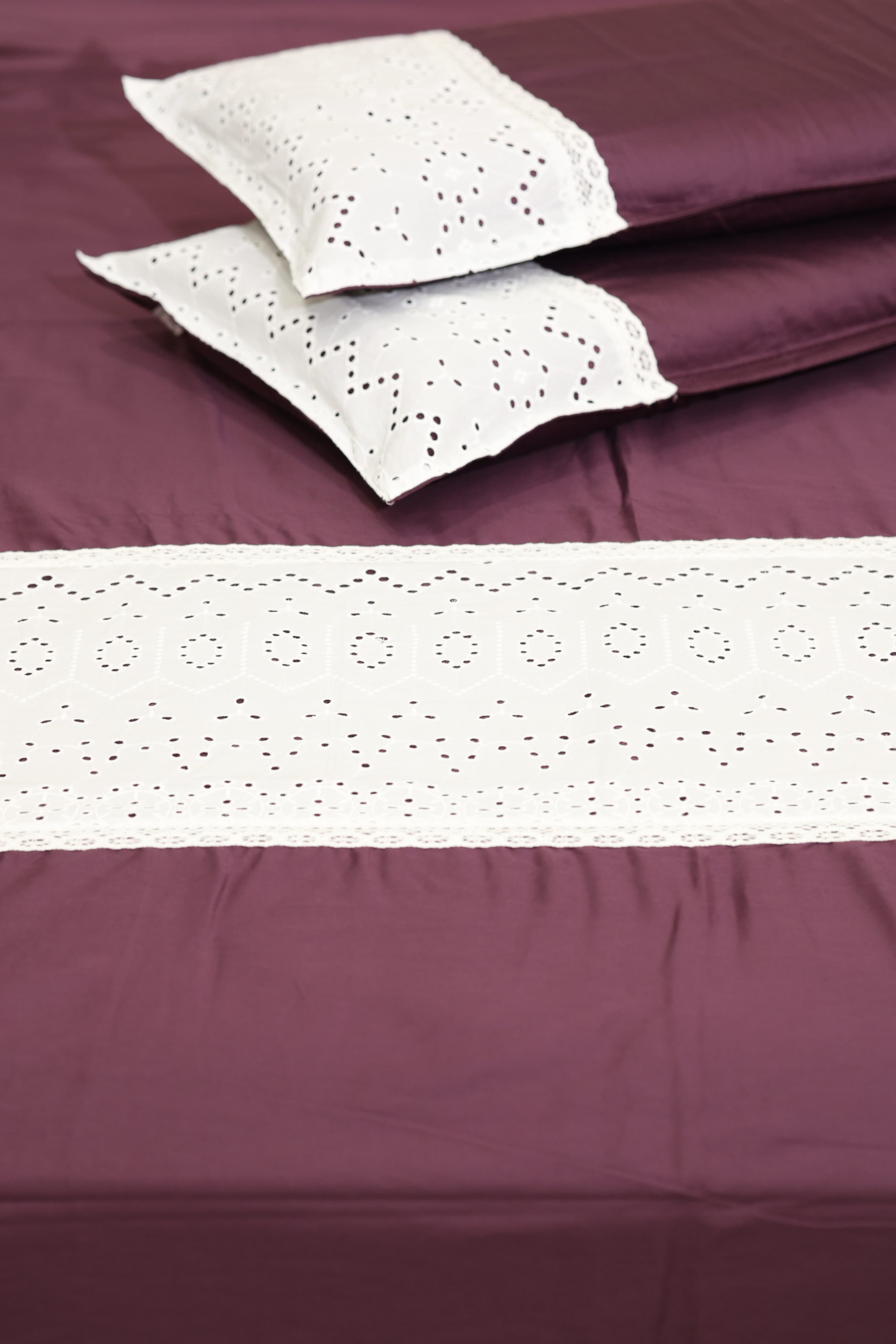 Bedsheets - Premium designer king bedsheets dd lace